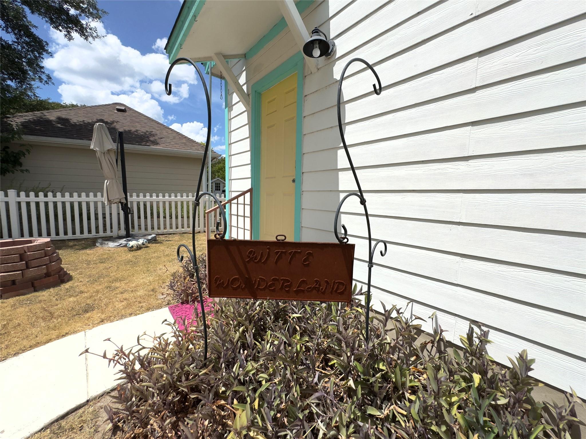 401 Witte Rd, Kyle, TX 78640