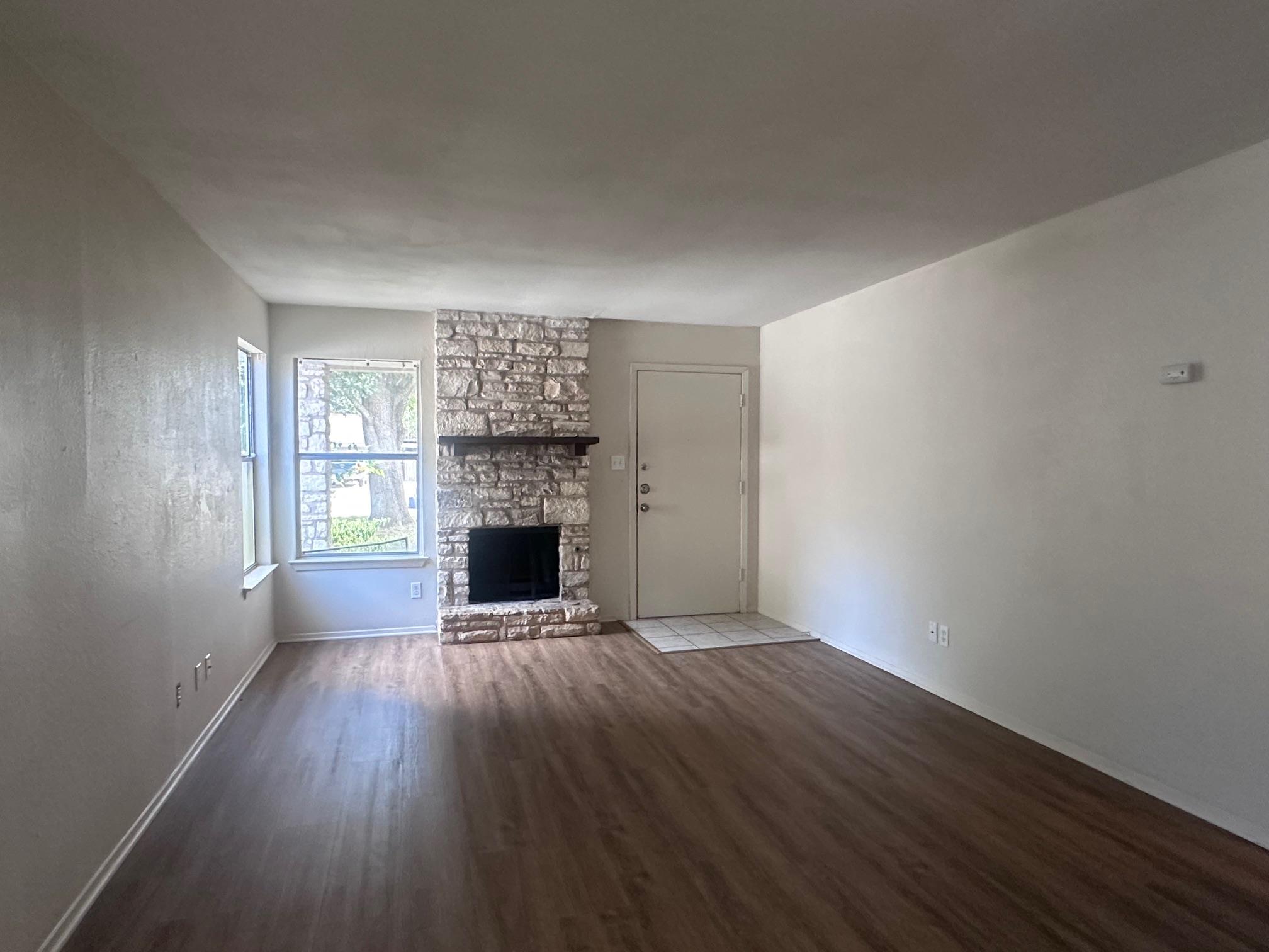 410 LINDEN St # B, Bastrop, TX 78602