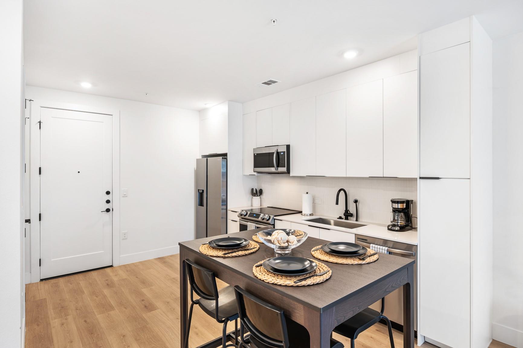 1701 Simond Ave # 201, Austin, TX 78723