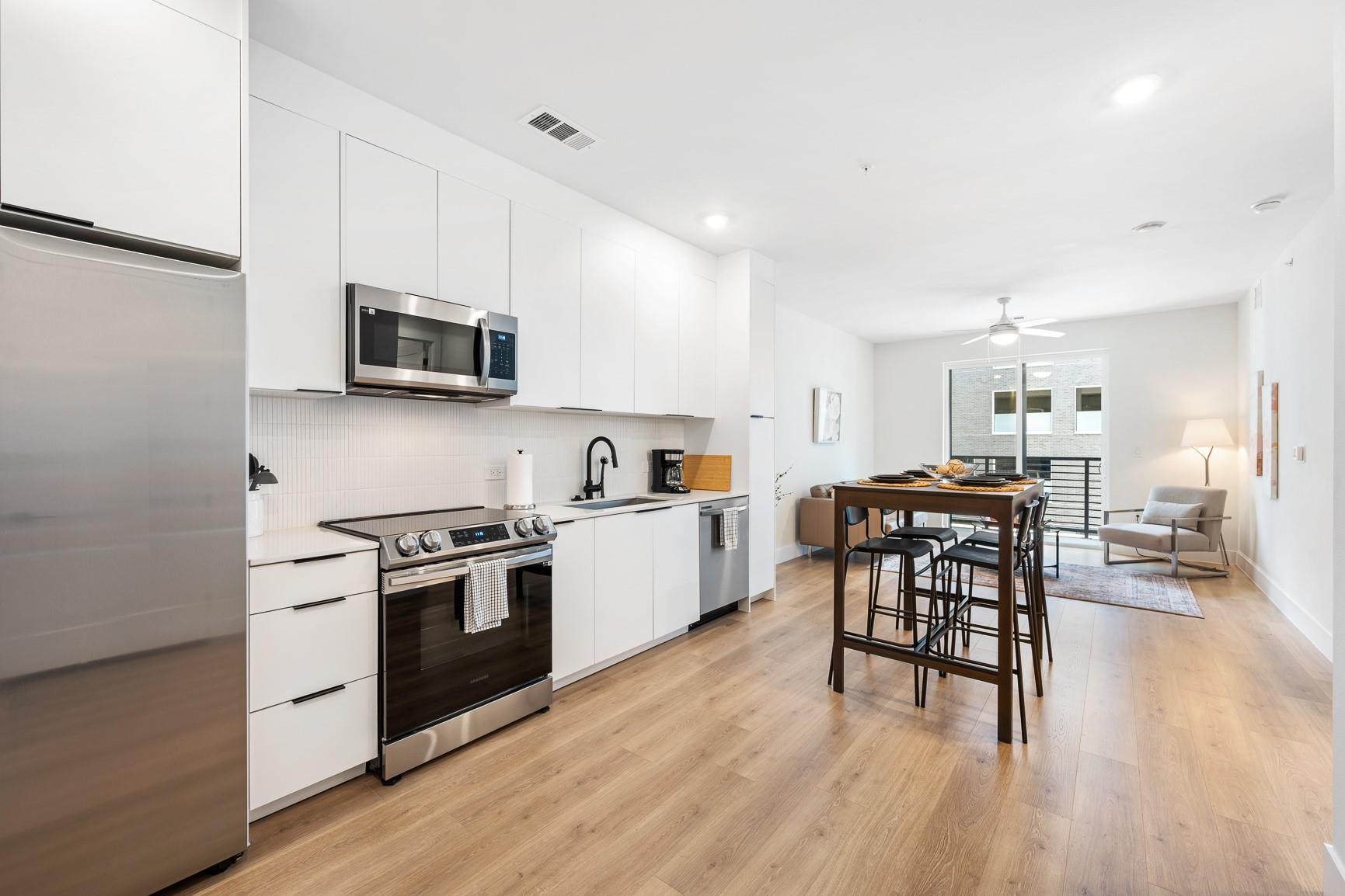 1701 Simond Ave # 201, Austin, TX 78723