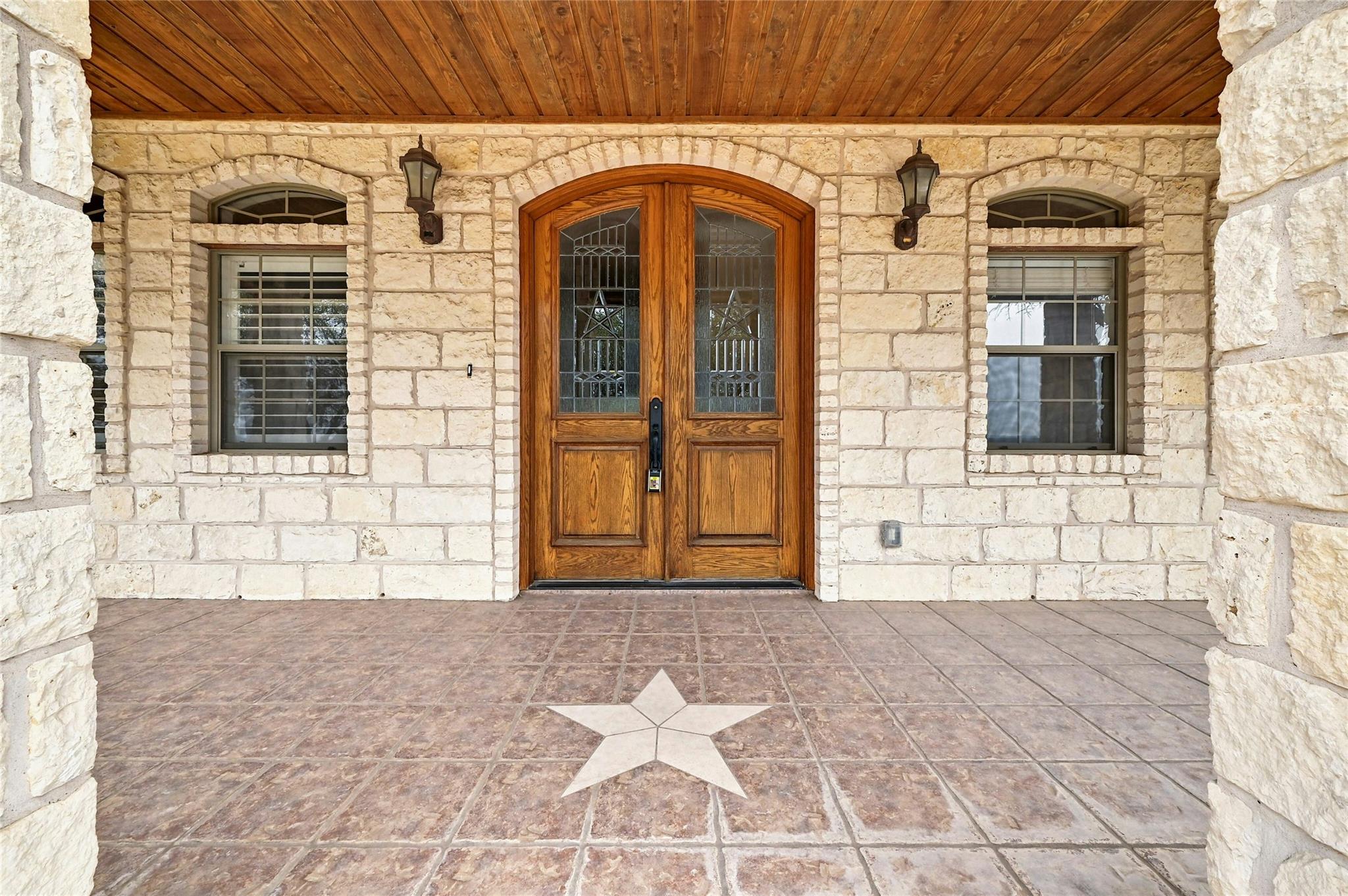 211 Summit Ridge Rd, Burnet, TX 78611