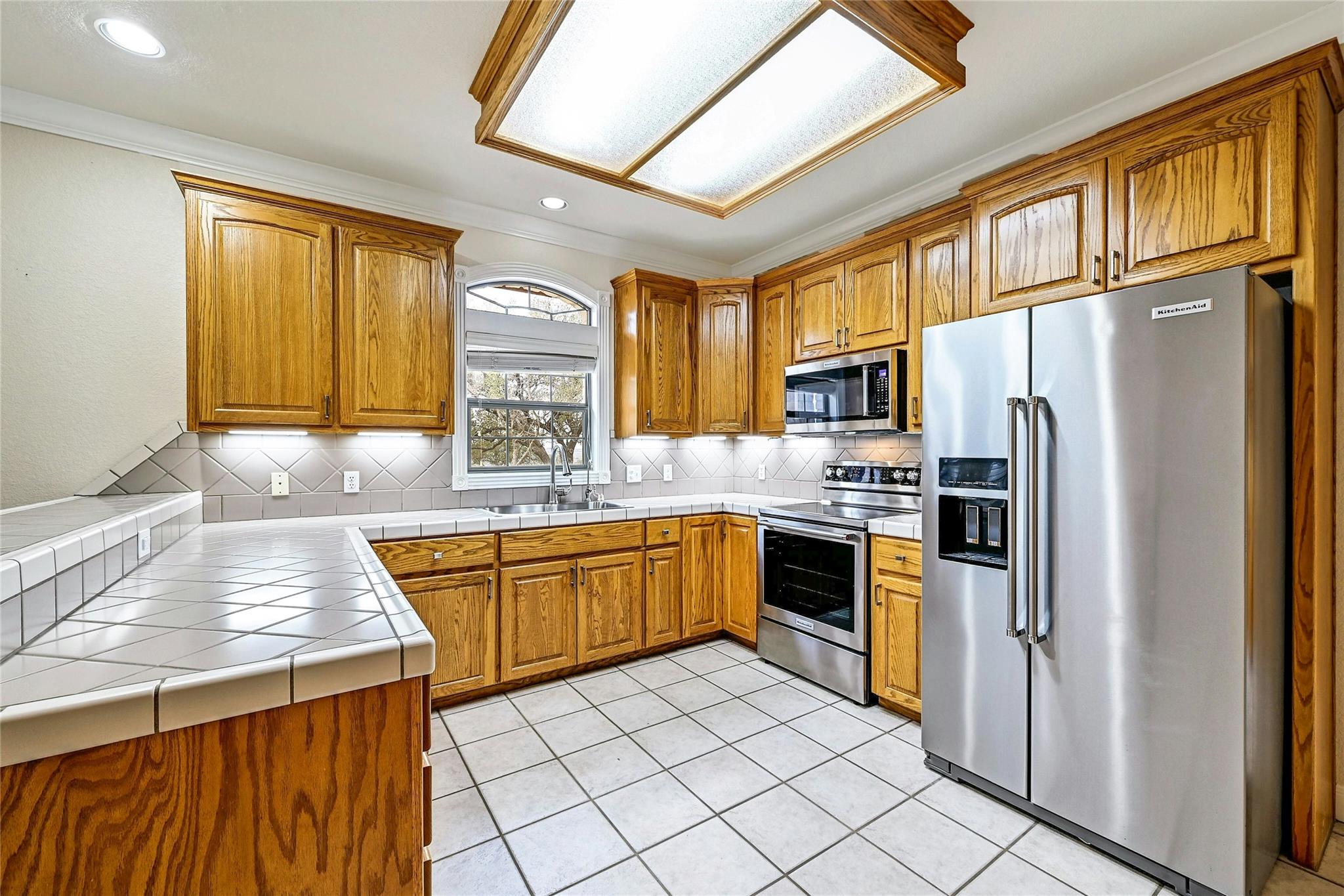 211 Summit Ridge Rd, Burnet, TX 78611