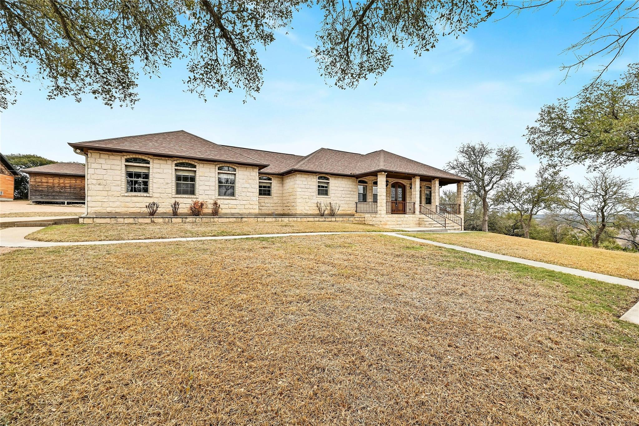 211 Summit Ridge Rd, Burnet, TX 78611