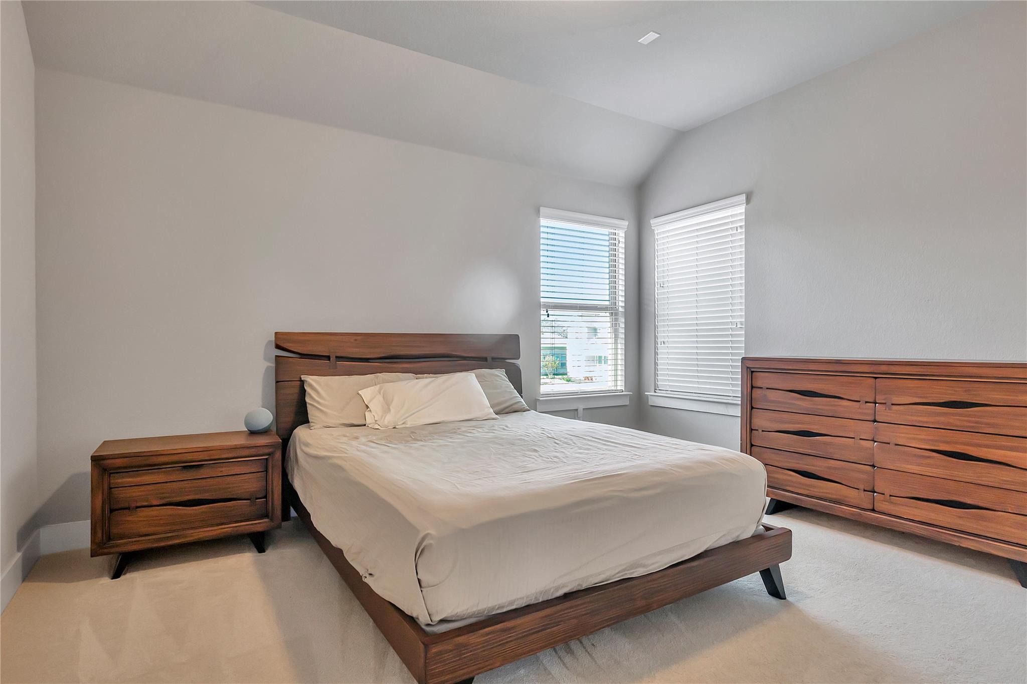 9302 McKnight Loop # 43, Austin, TX 78717