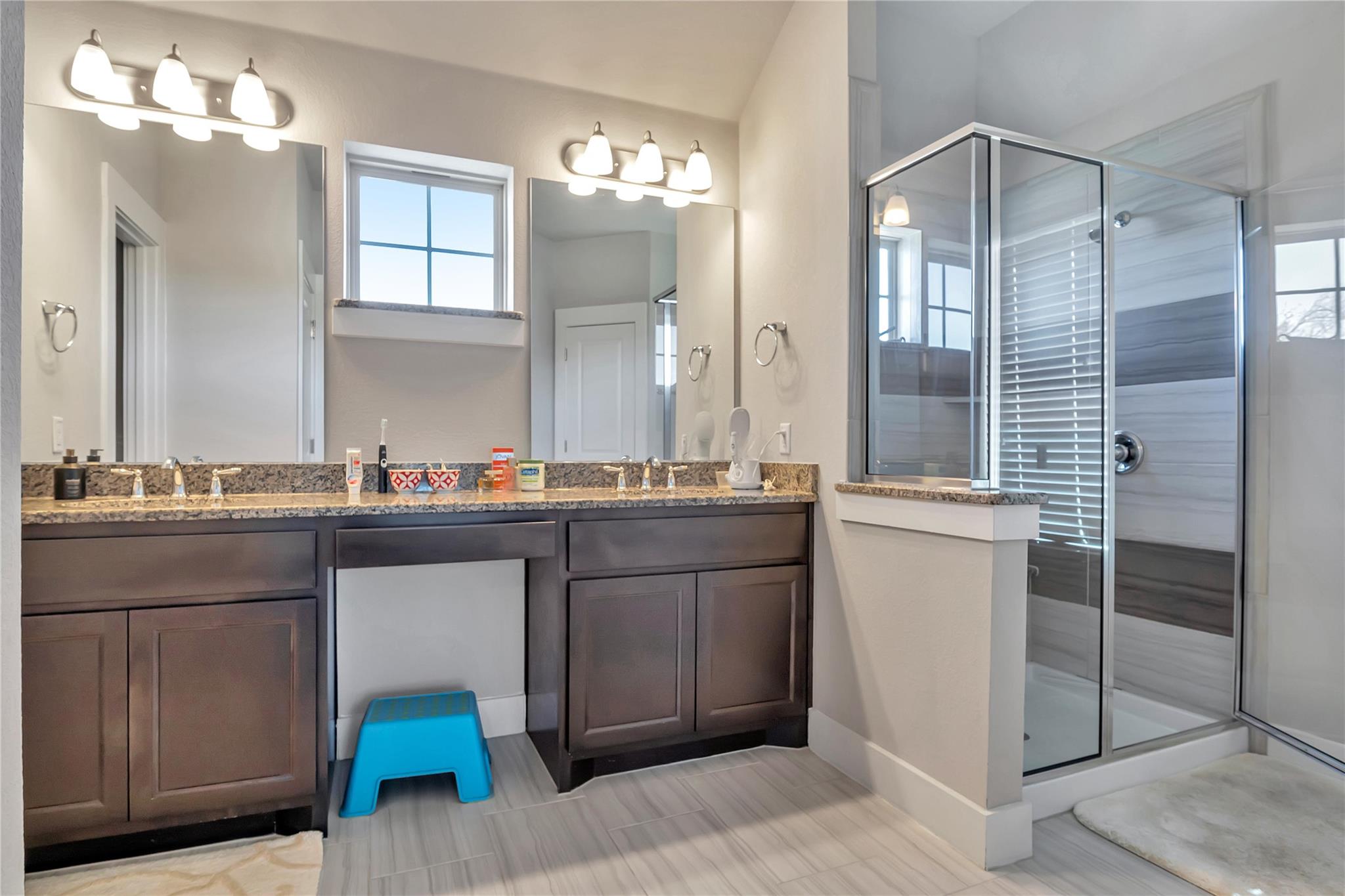 9302 McKnight Loop # 43, Austin, TX 78717