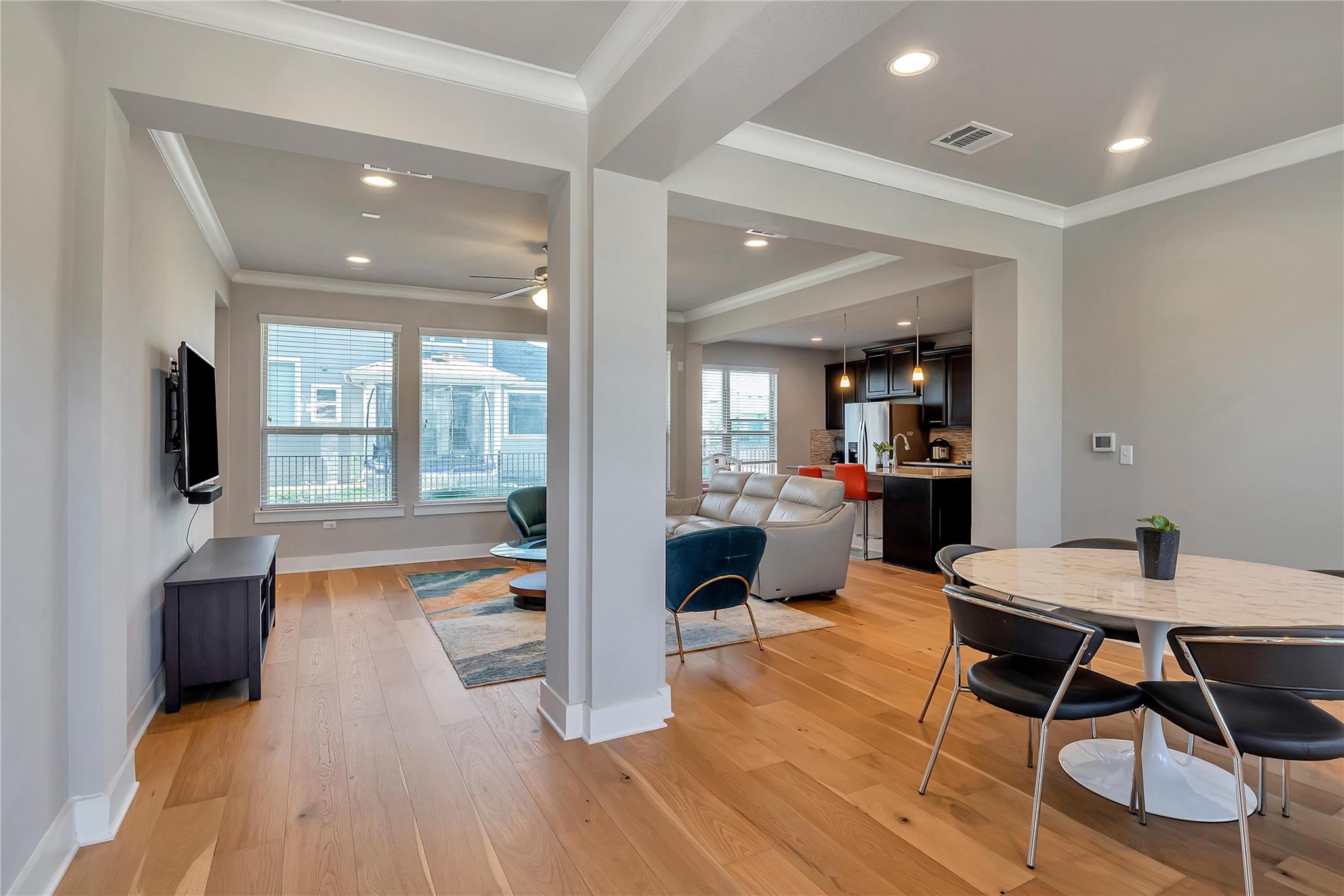 9302 McKnight Loop # 43, Austin, TX 78717