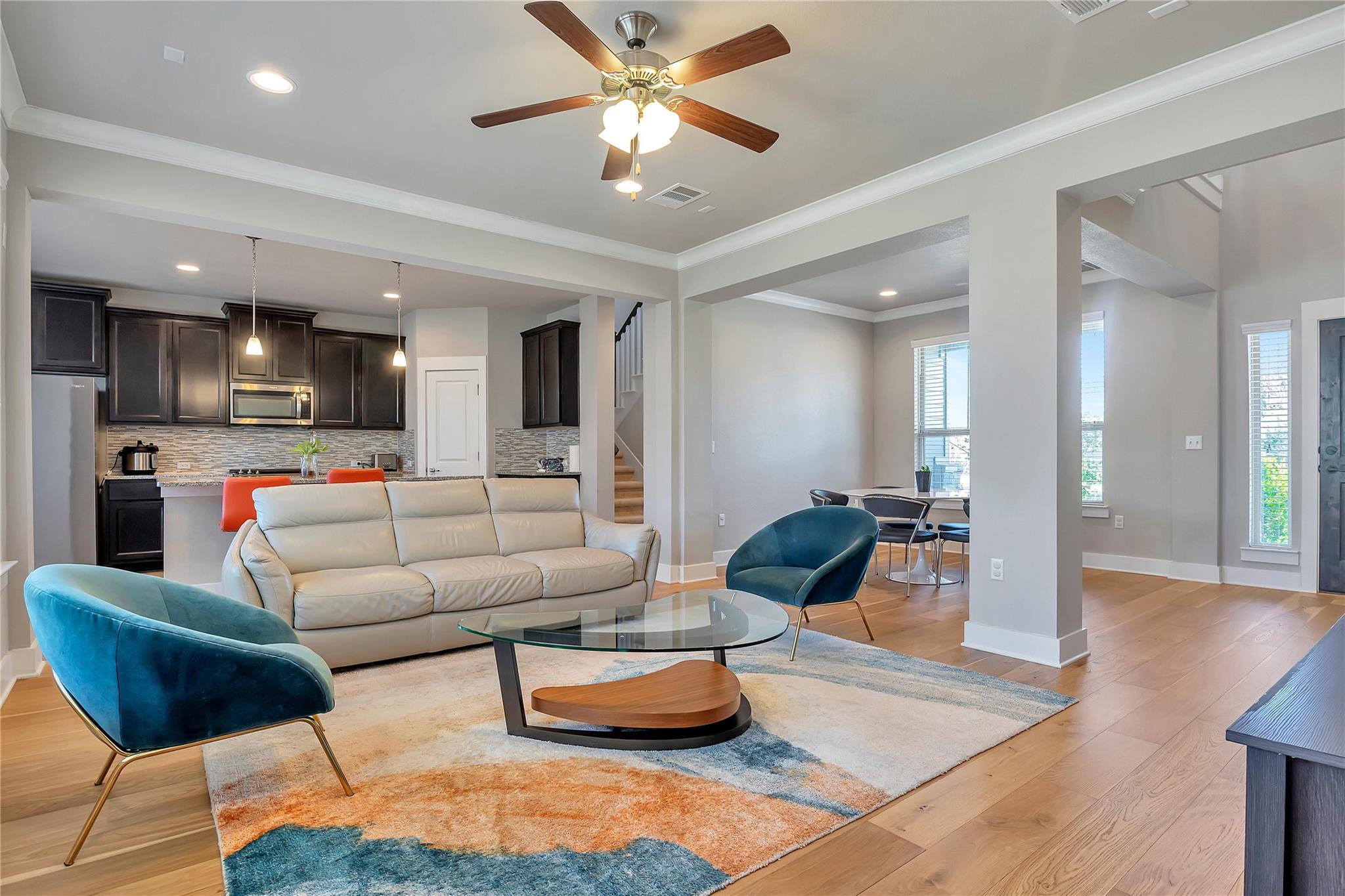 9302 McKnight Loop # 43, Austin, TX 78717