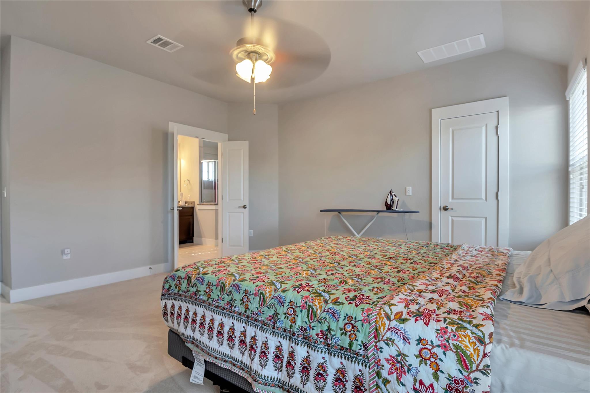 9302 McKnight Loop # 43, Austin, TX 78717