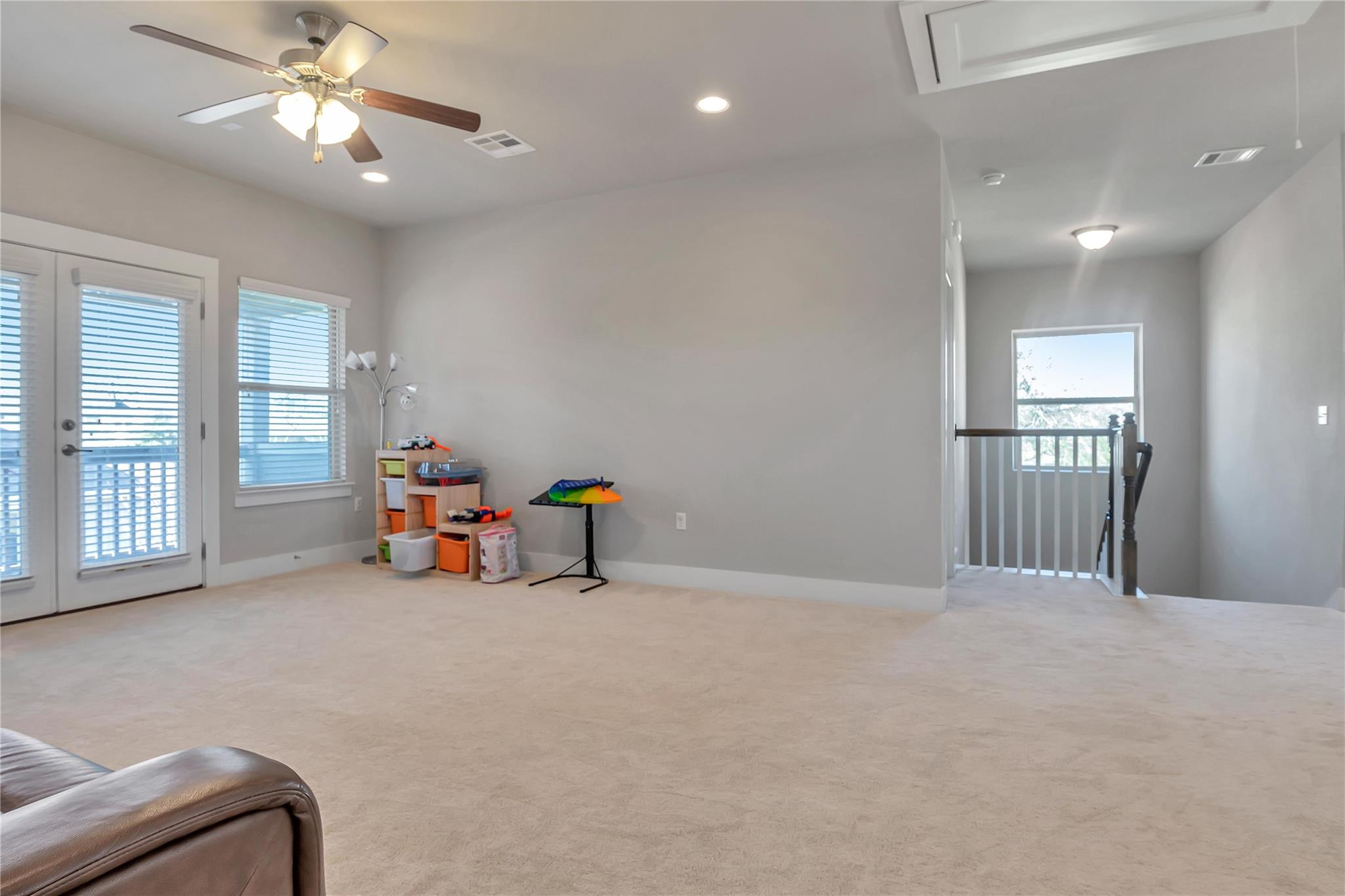 9302 McKnight Loop # 43, Austin, TX 78717