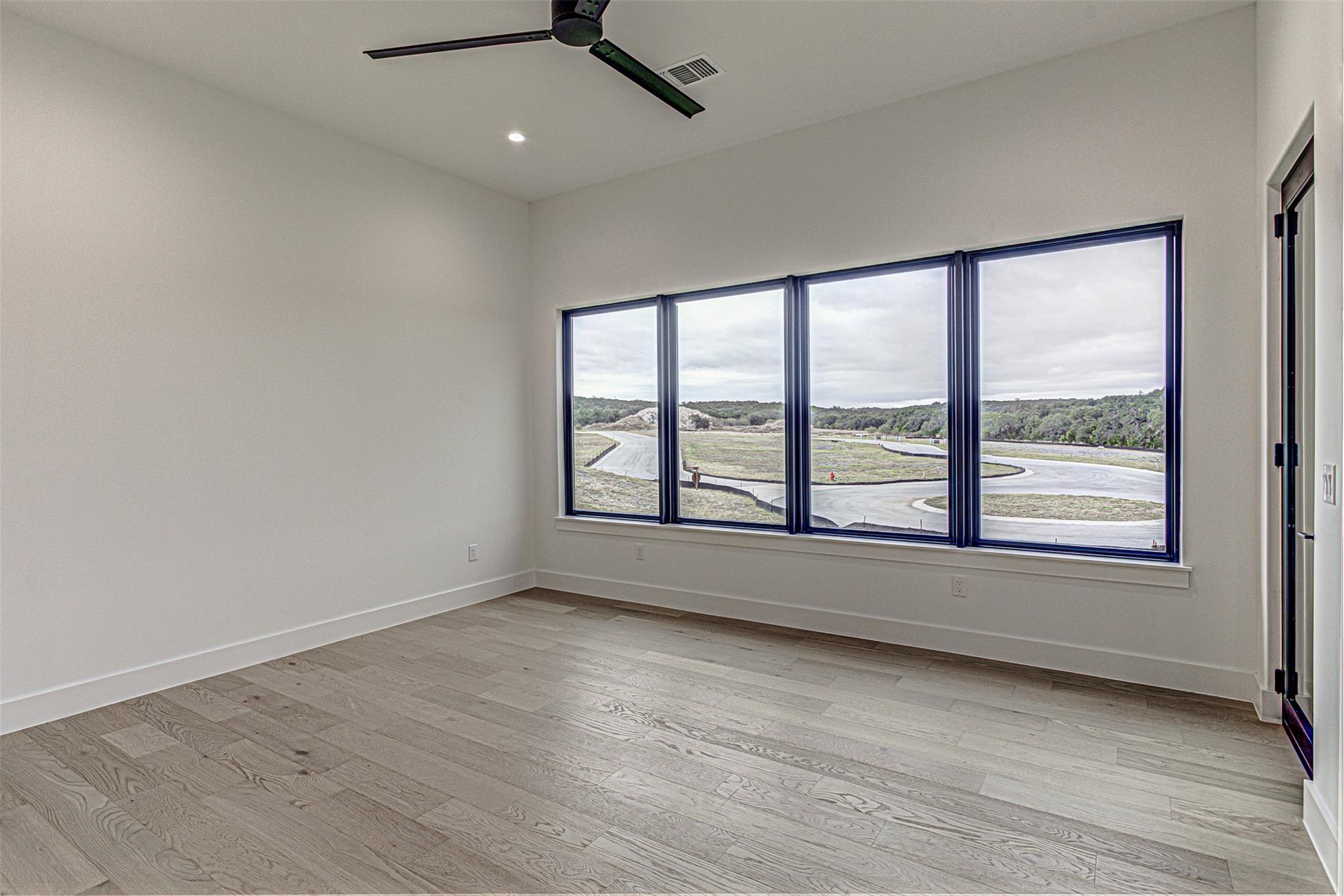 101 Manciano Dr, Horseshoe Bay, TX 78657