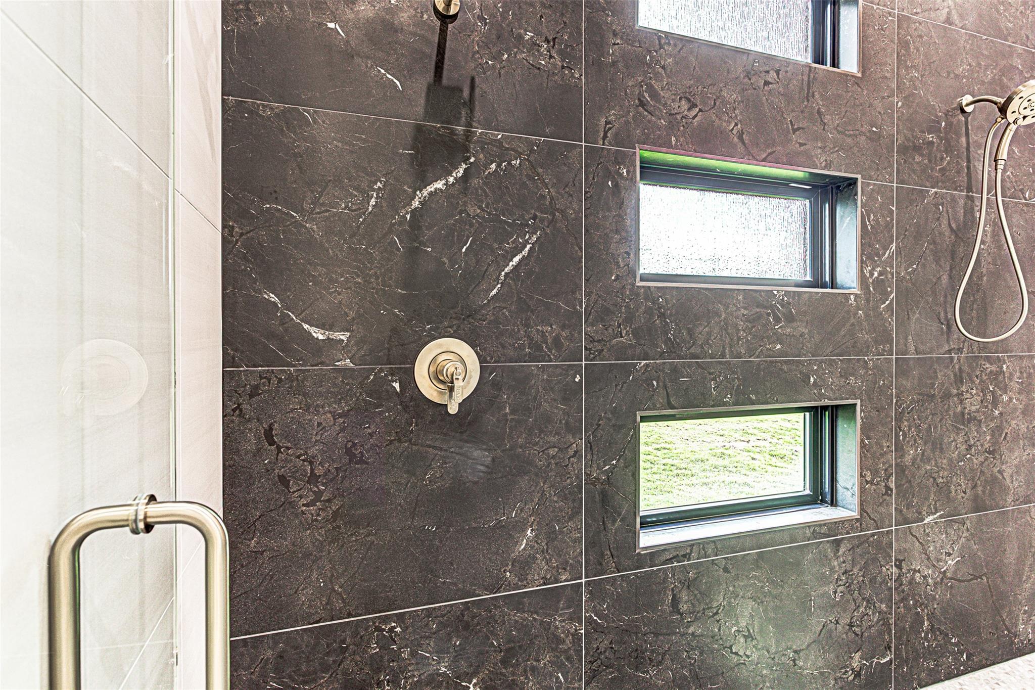 101 Manciano Dr, Horseshoe Bay, TX 78657