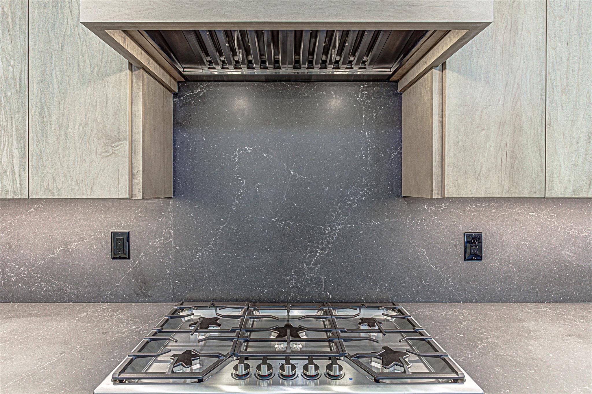 101 Manciano Dr, Horseshoe Bay, TX 78657