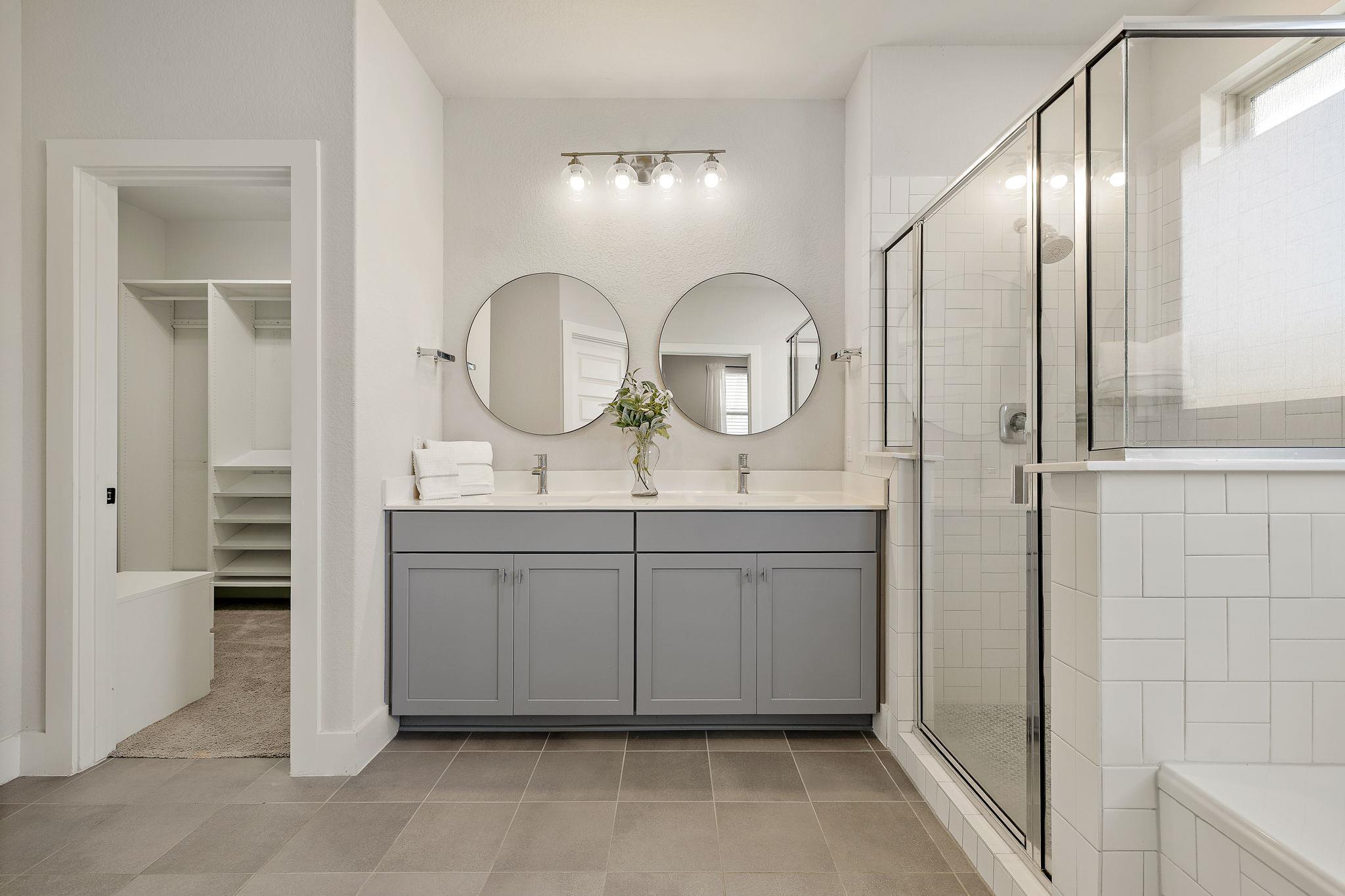 113 Lyrebird Ln, Hutto, TX 78634