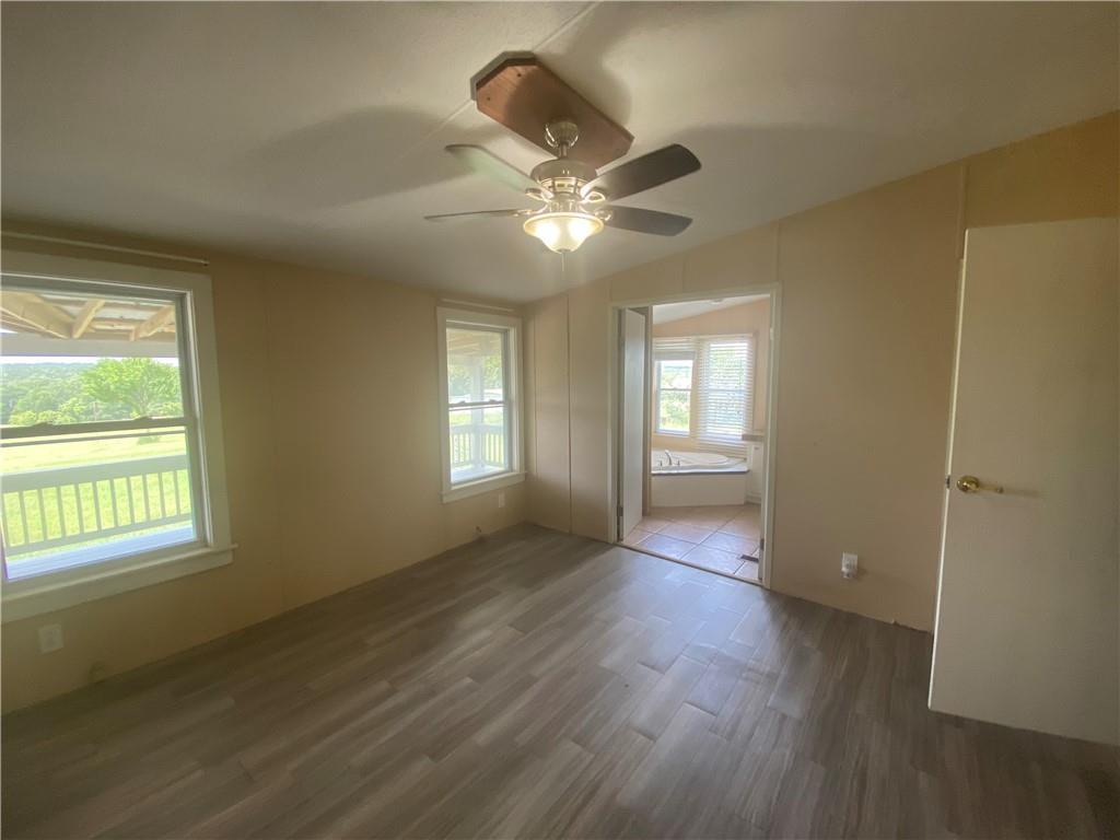 702 Paint Creek Rd, McDade, TX 78650