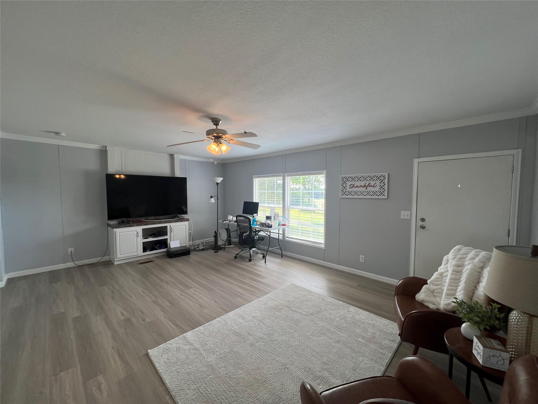 702 Paint Creek Rd, McDade, TX 78650