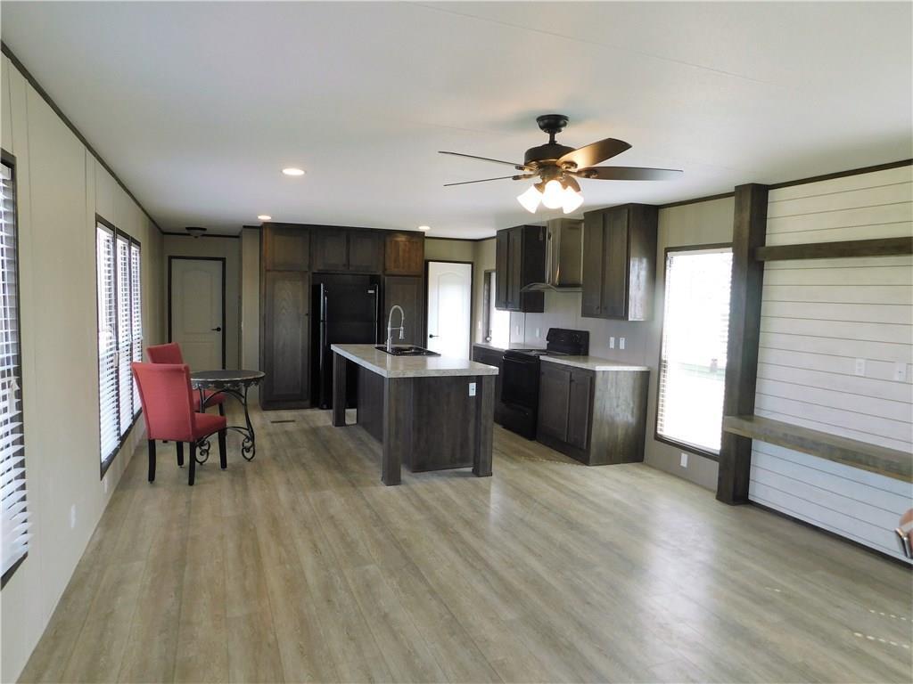 702 Paint Creek Rd, McDade, TX 78650