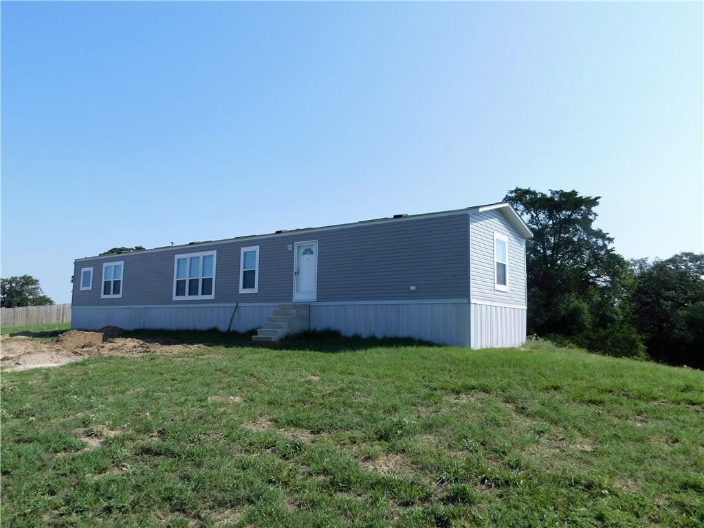 702 Paint Creek Rd, McDade, TX 78650