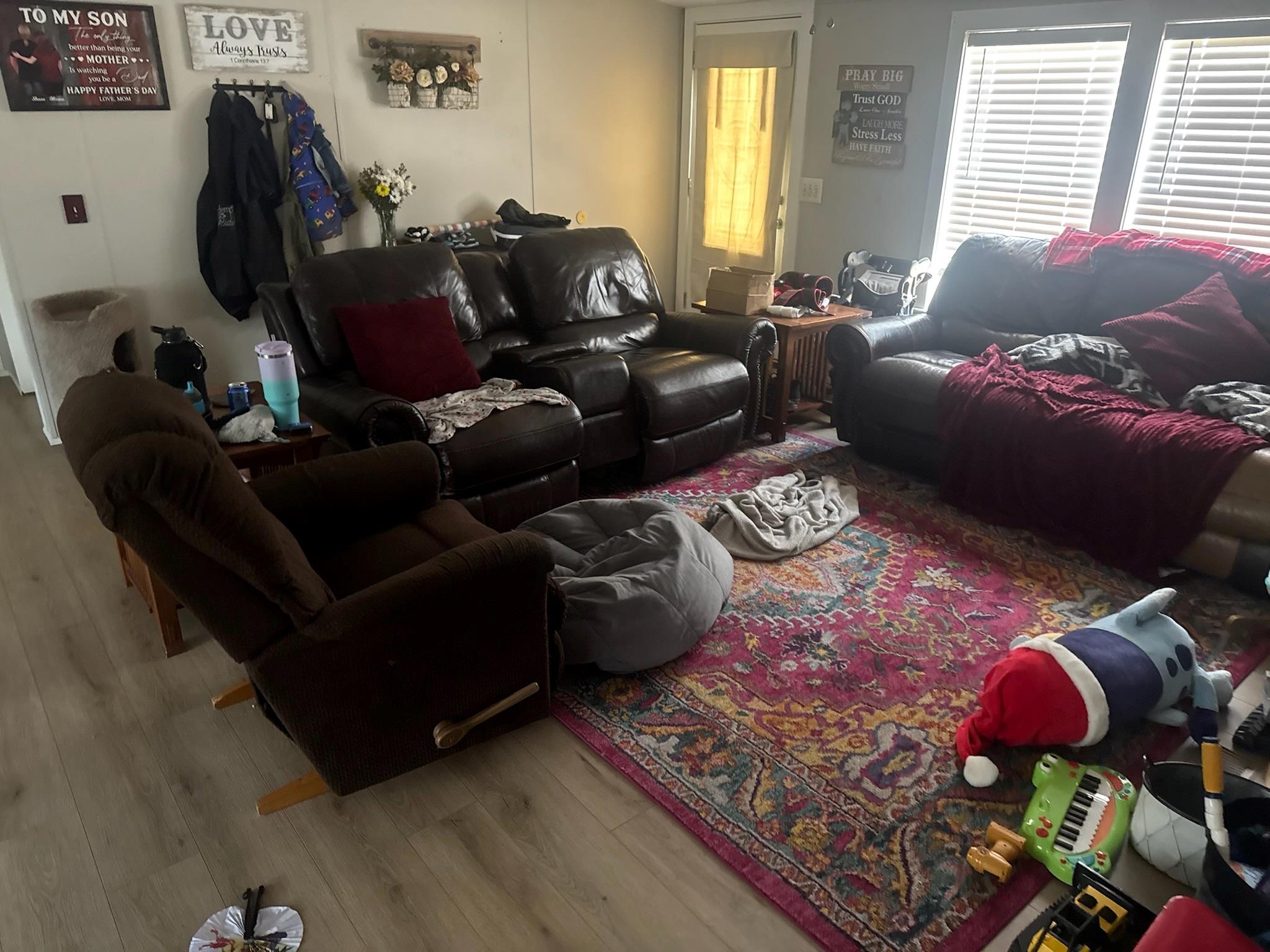 702 Paint Creek Rd, McDade, TX 78650