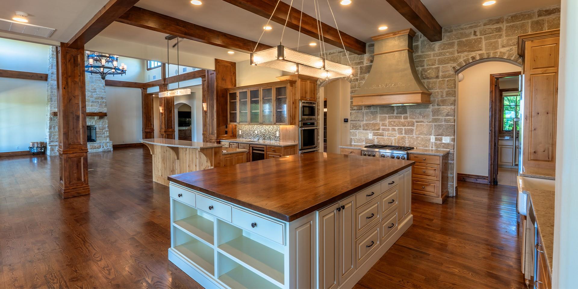 439 W Boot Ranch Rdg, Fredericksburg, TX 78624