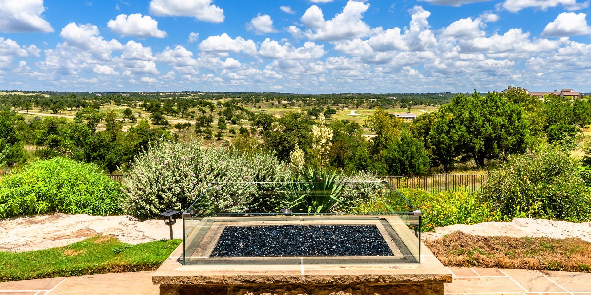 439 W Boot Ranch Rdg, Fredericksburg, TX 78624