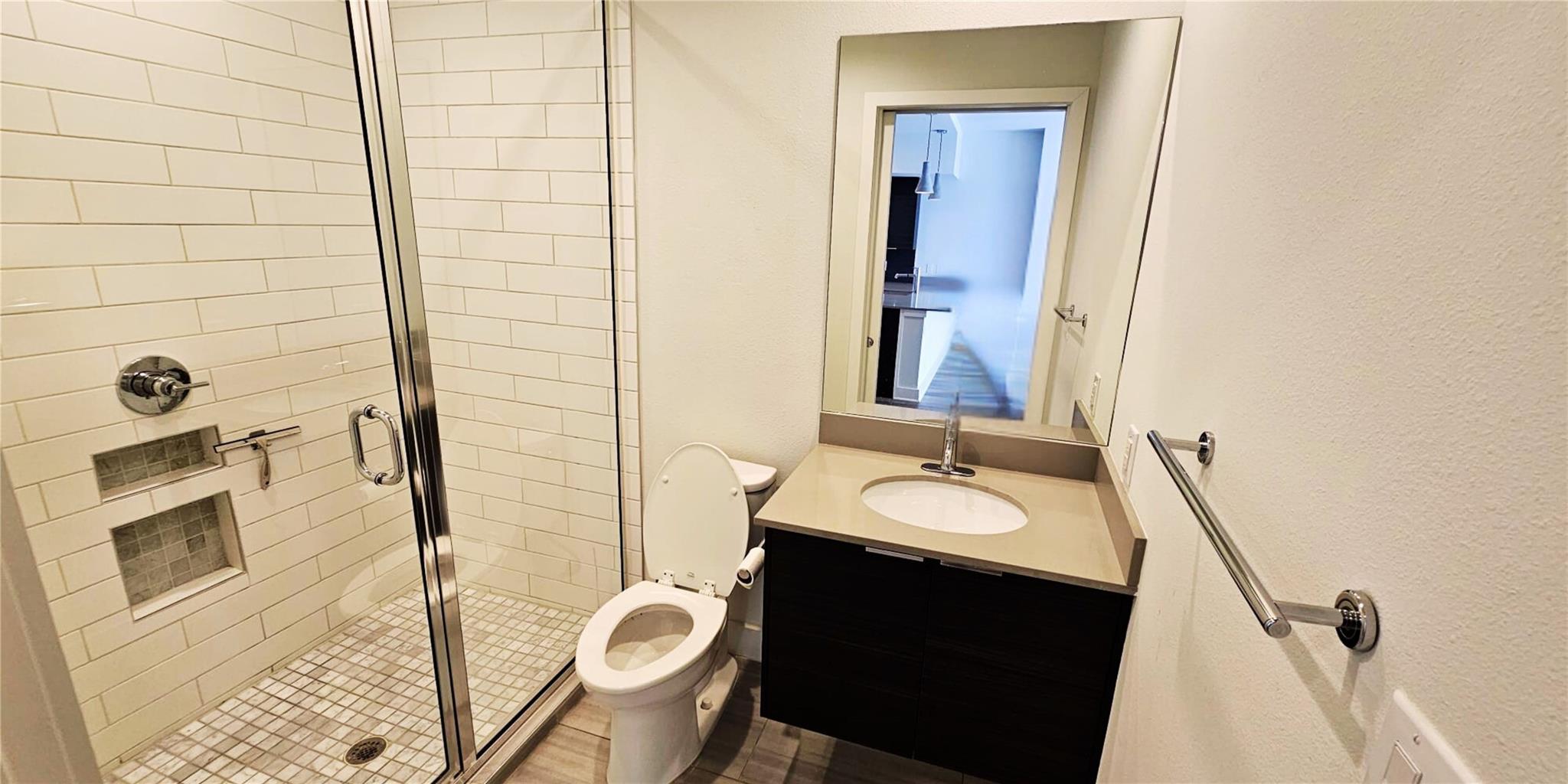 1800 E 4th St # 250, Austin, TX 78702