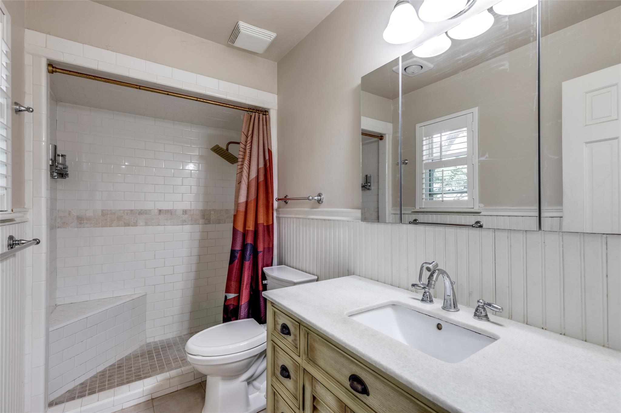 2 Tanglewood Trl, San Marcos, TX 78666