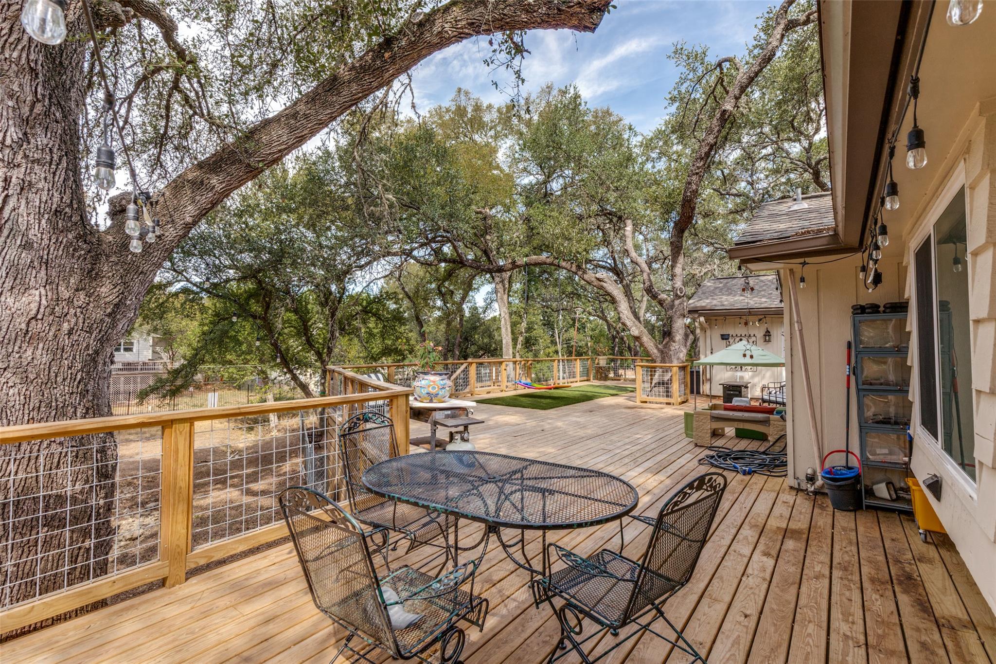 2 Tanglewood Trl, San Marcos, TX 78666