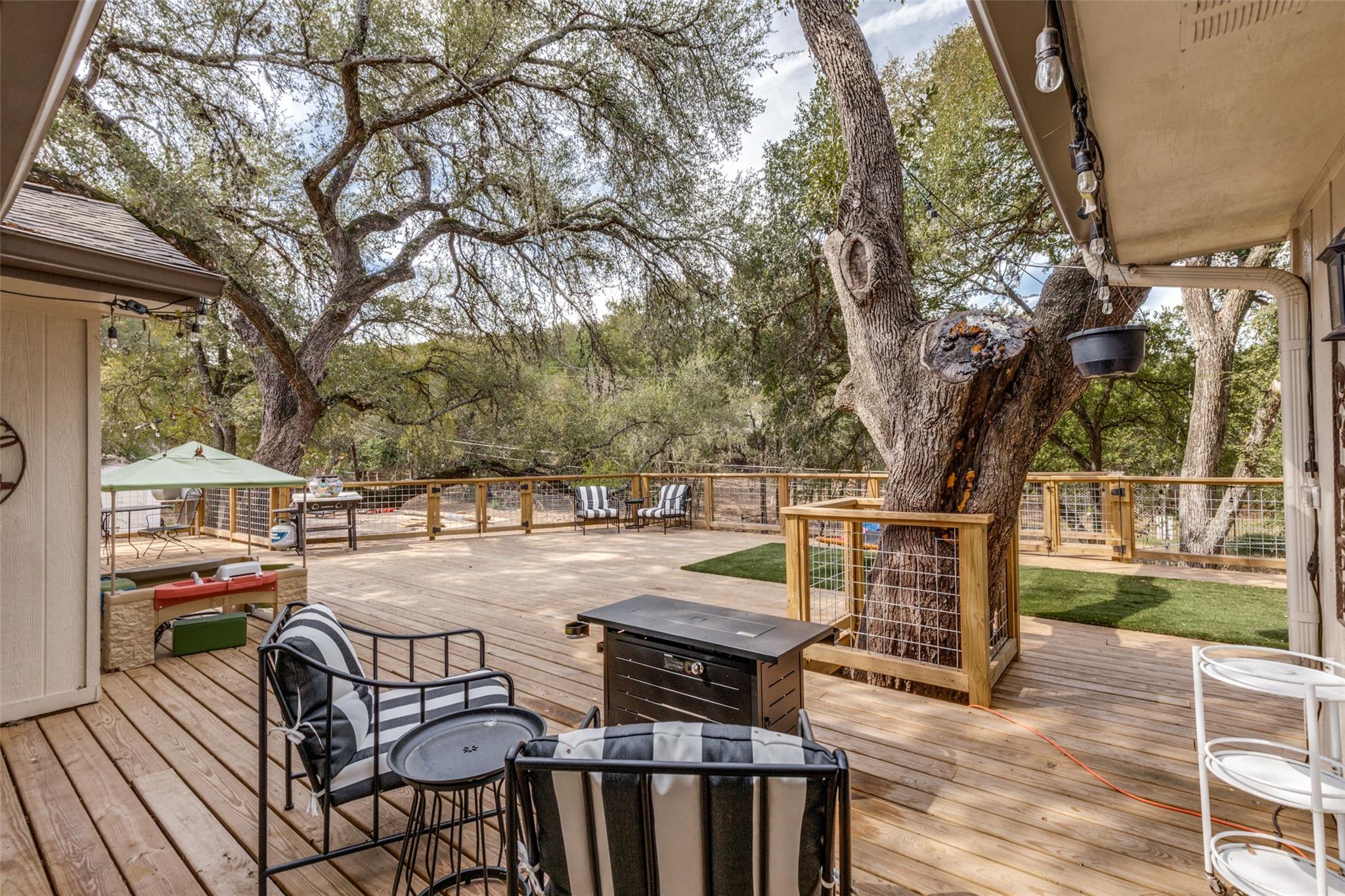 2 Tanglewood Trl, San Marcos, TX 78666