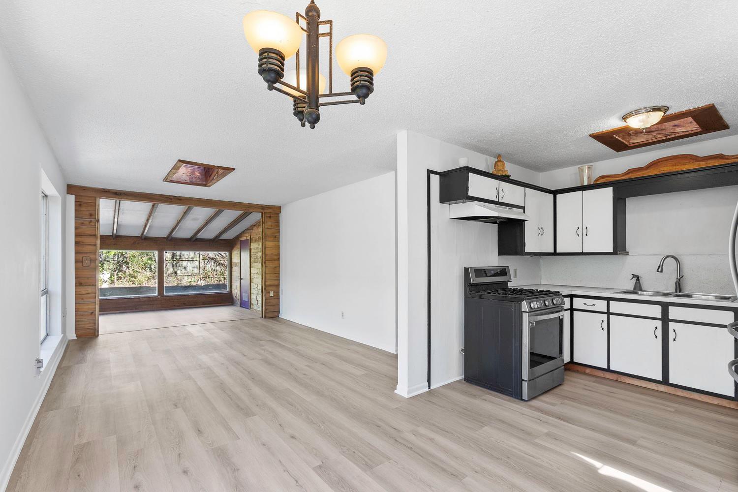 7607 Forest Wood Rd, Austin, TX 78745