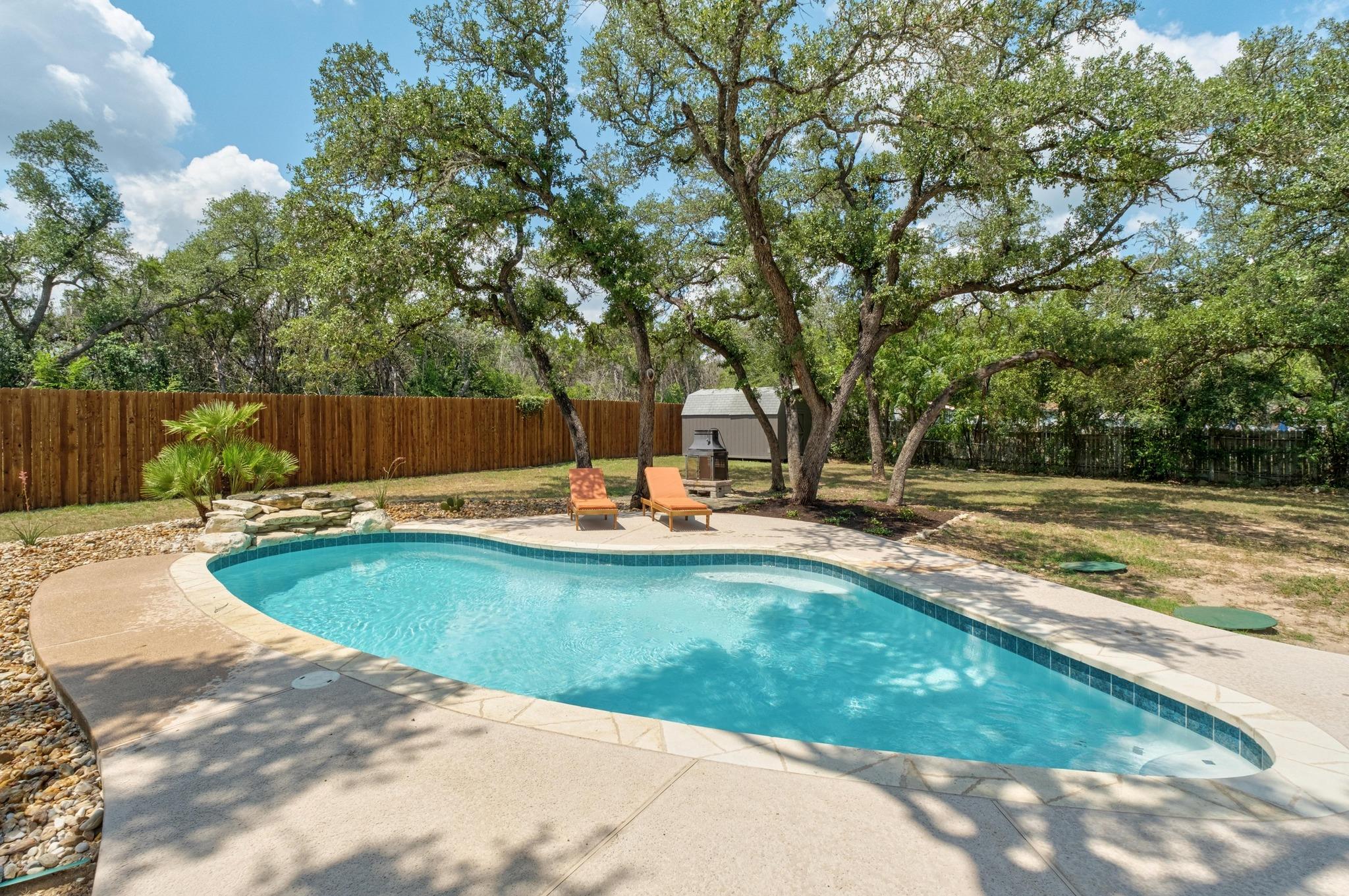 8655 Thunderbird Rd, Austin, TX 78736