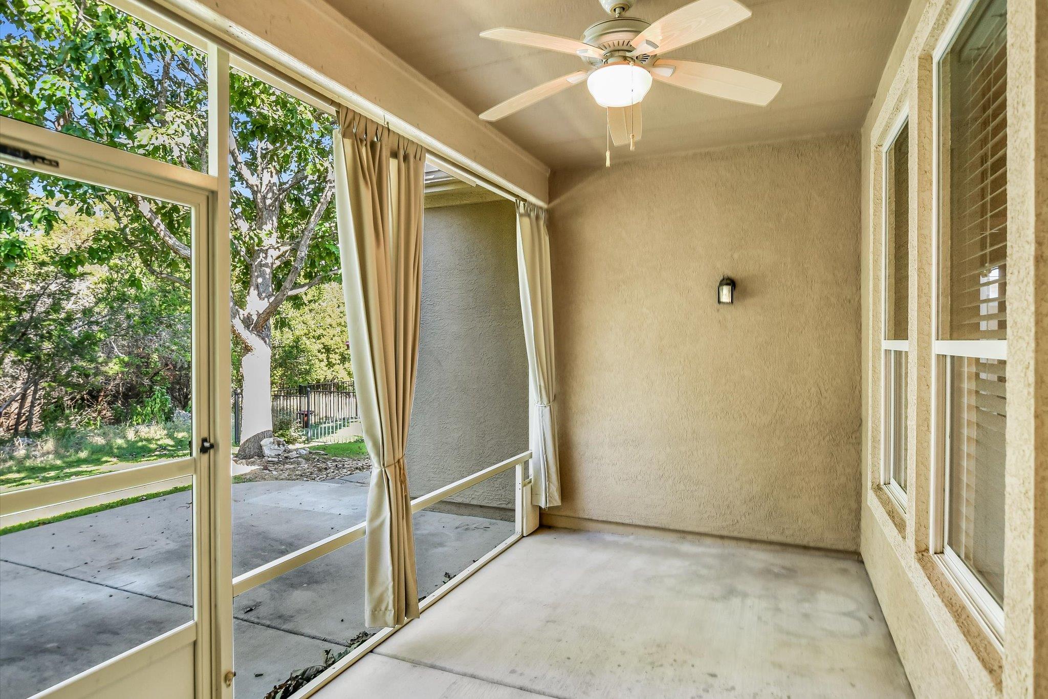 702 Independence Creek Ln, Georgetown, TX 78633