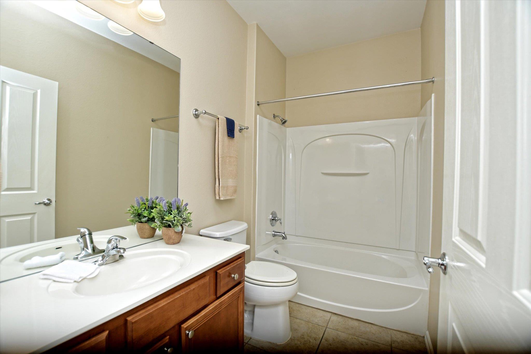 702 Independence Creek Ln, Georgetown, TX 78633