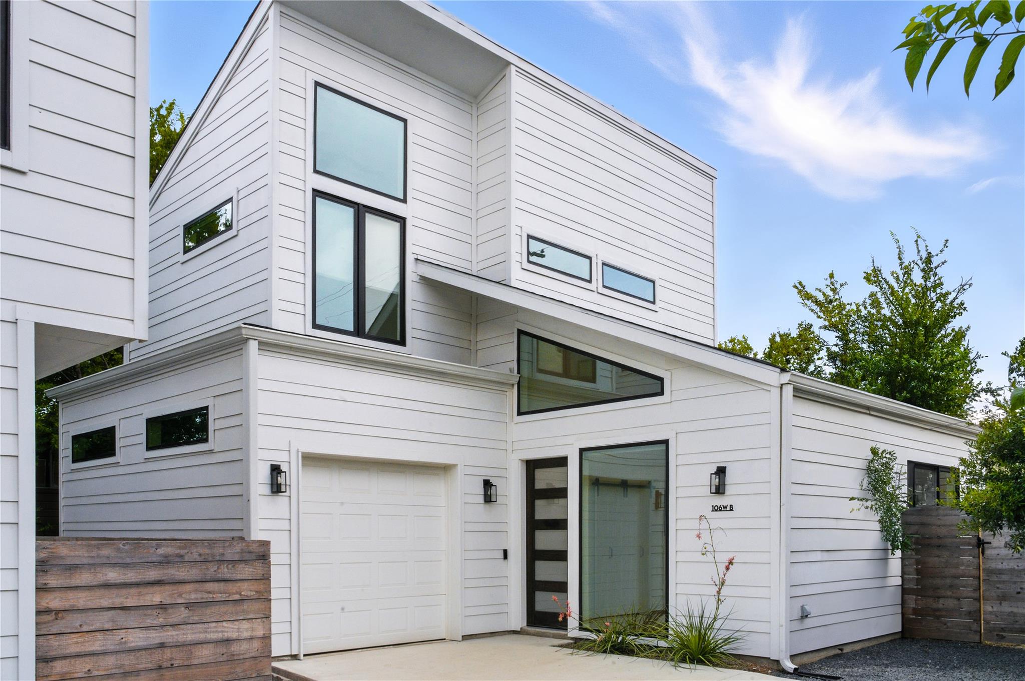 106 W Croslin St # B, Austin, TX 78752