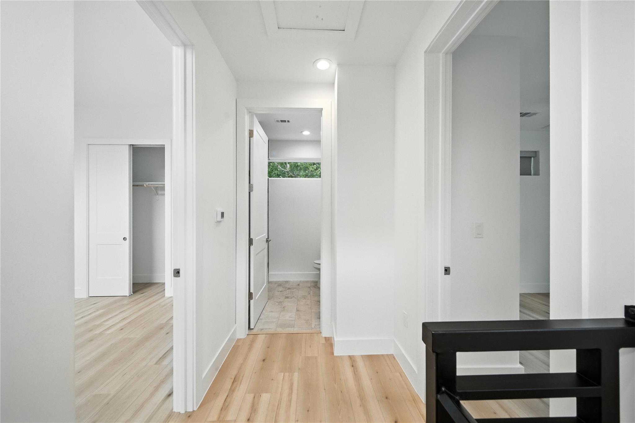 106 W Croslin St # B, Austin, TX 78752