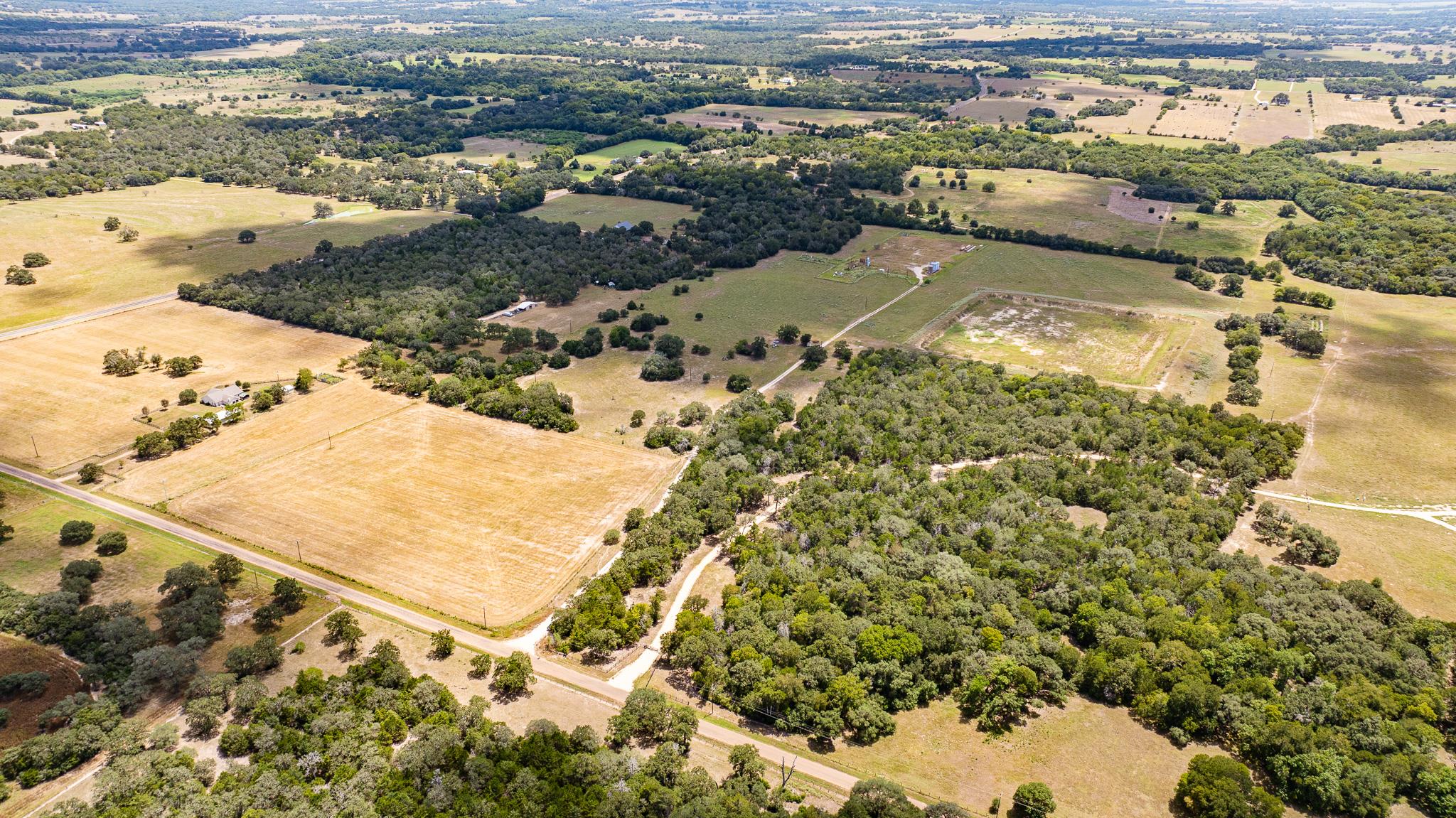 2210 Hermis Rd, Schulenburg, TX 78956