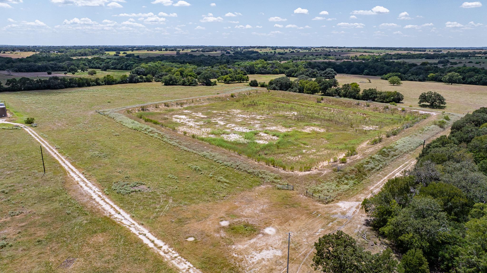 2210 Hermis Rd, Schulenburg, TX 78956