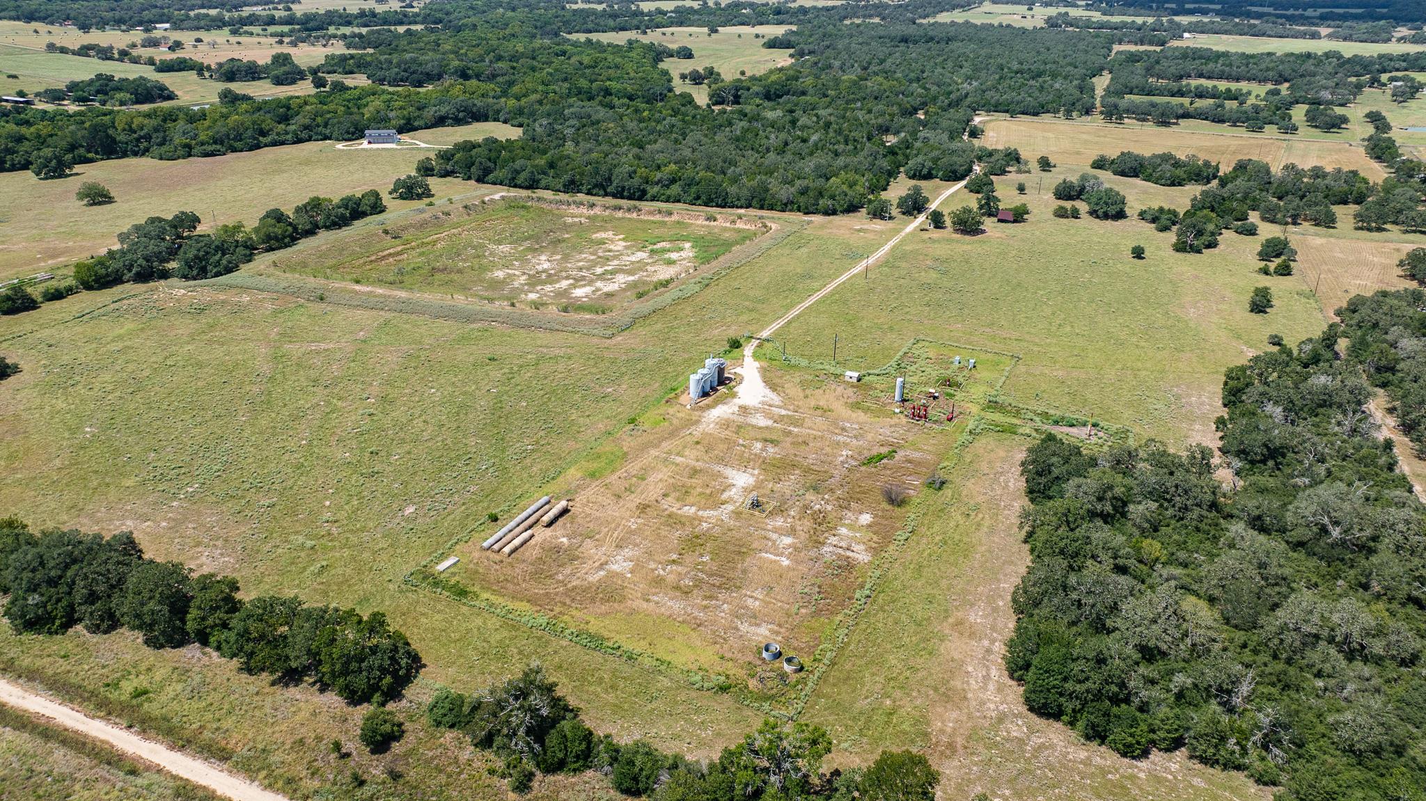 2210 Hermis Rd, Schulenburg, TX 78956