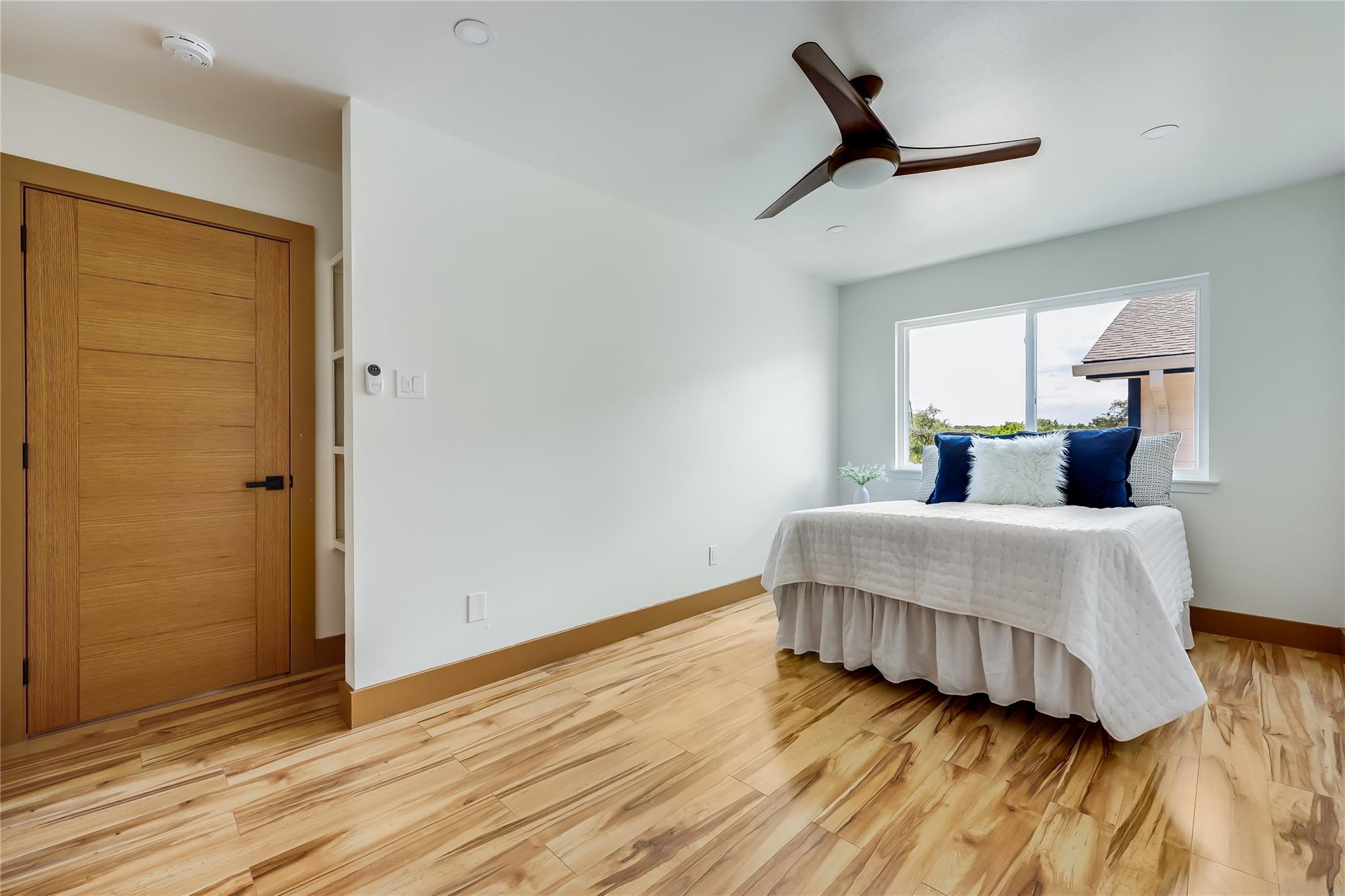 5801 Thunderbird St # A15, Lago Vista, TX 78645