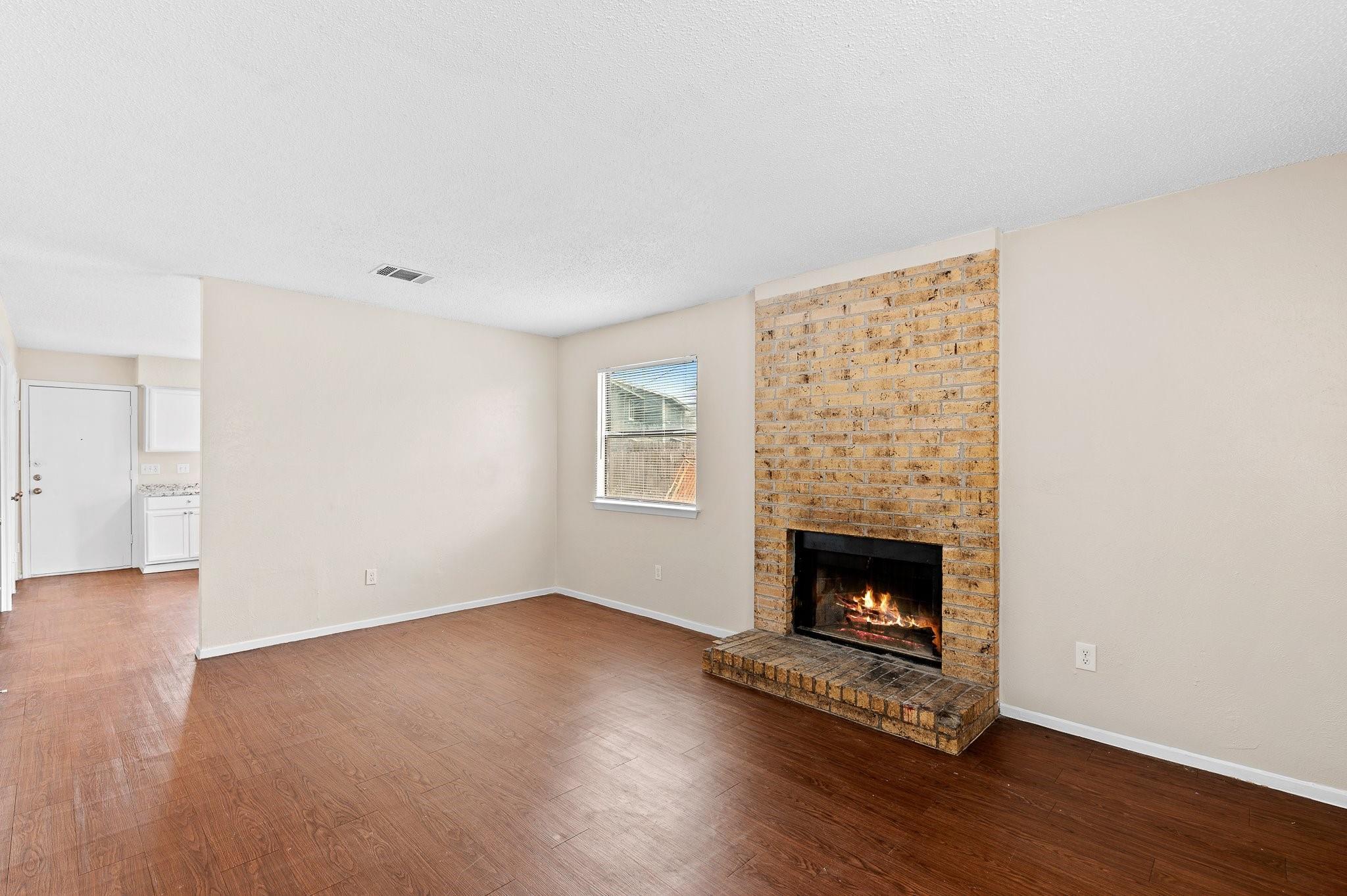 8412 Garcreek Cir # D, Austin, TX 78724