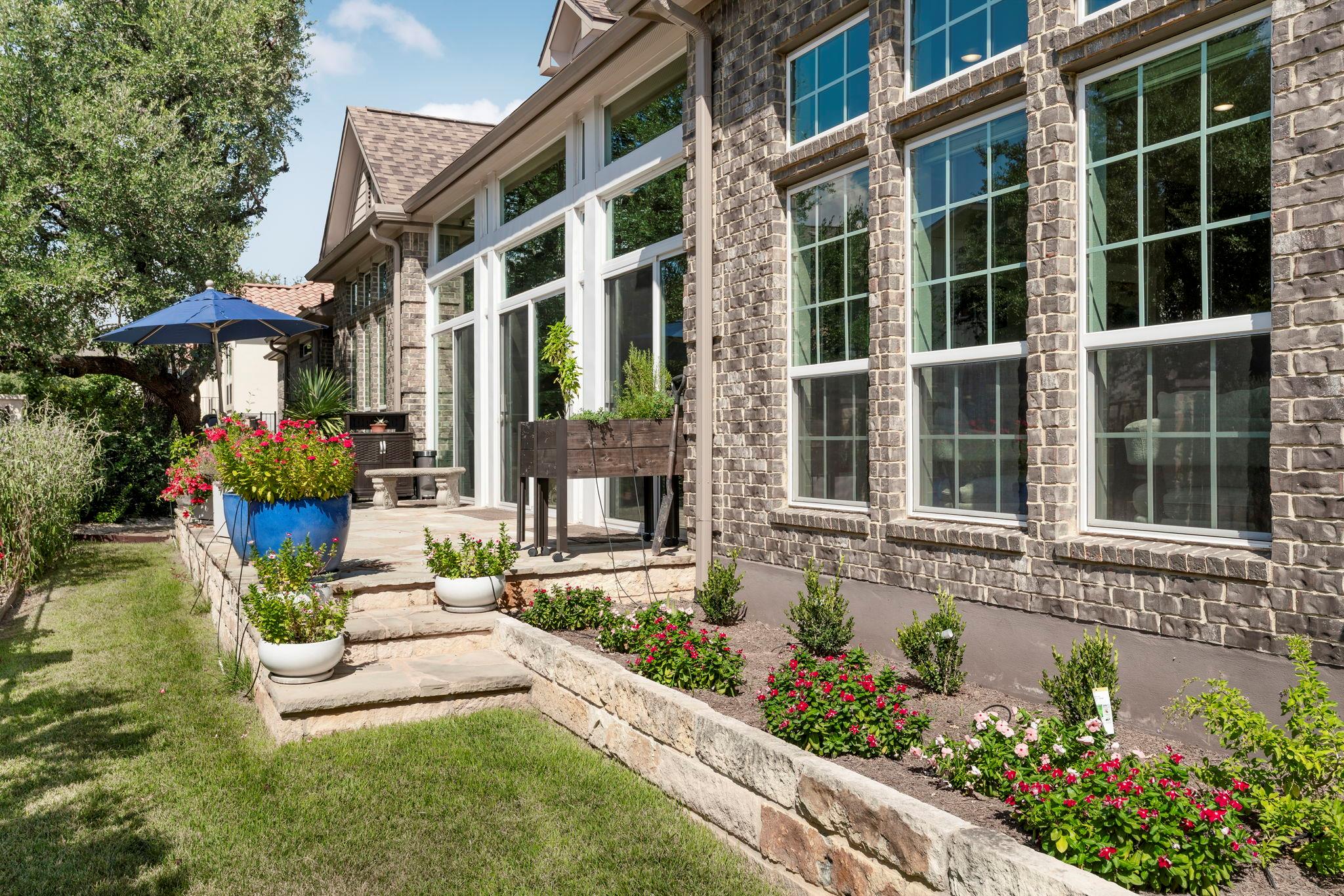 109 Learning Elm Dr, San Marcos, TX 78666