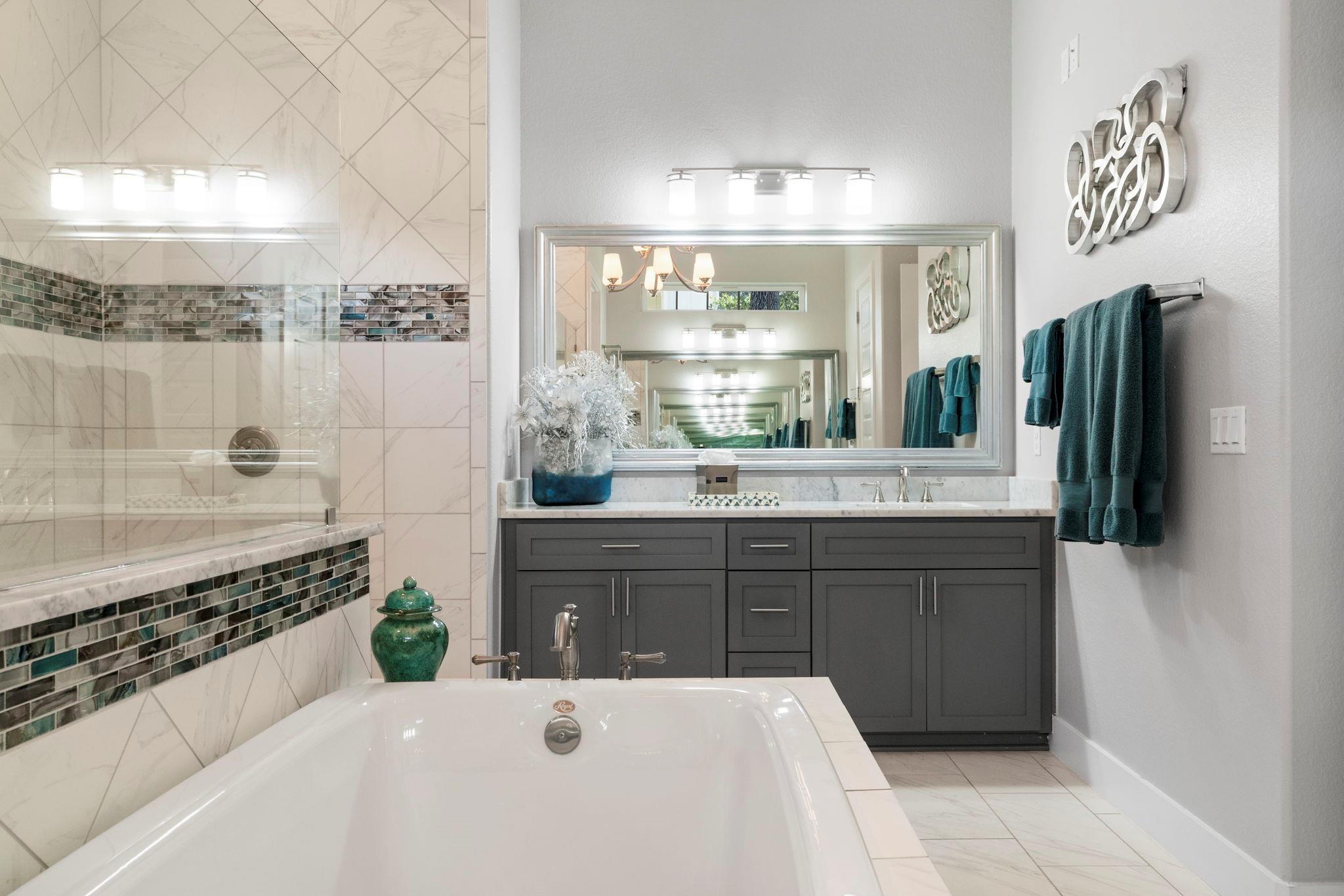 109 Learning Elm Dr, San Marcos, TX 78666