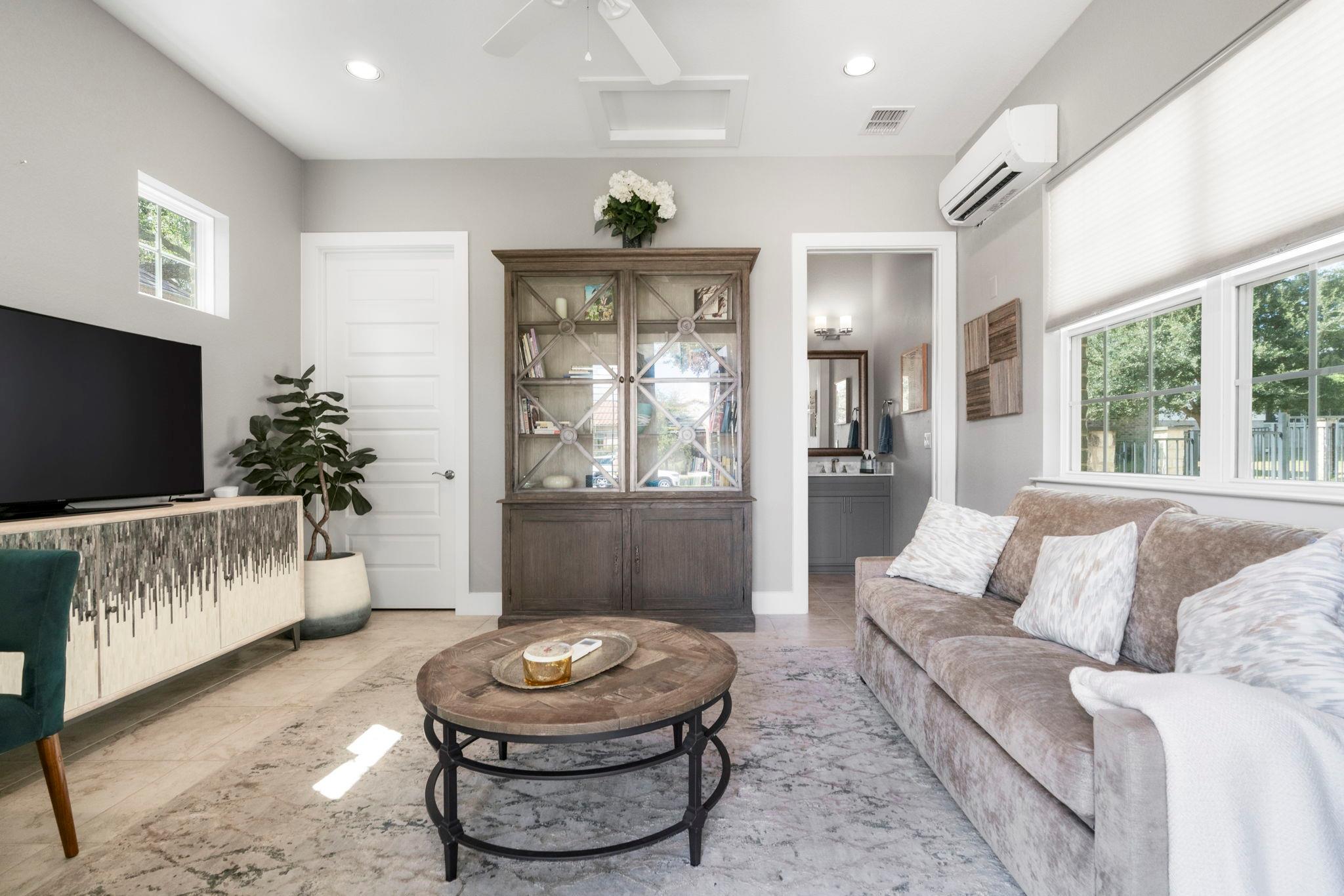 109 Learning Elm Dr, San Marcos, TX 78666