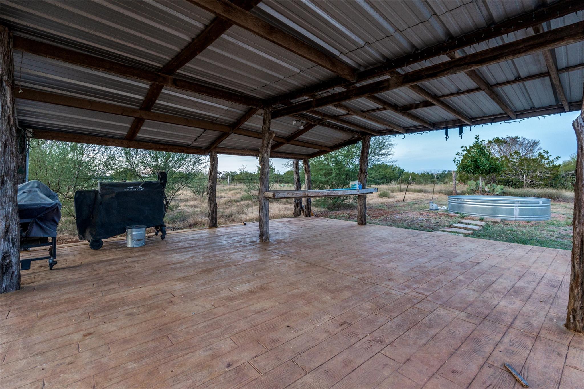 2425 Oak Valley Dr, New Braunfels, TX 78132