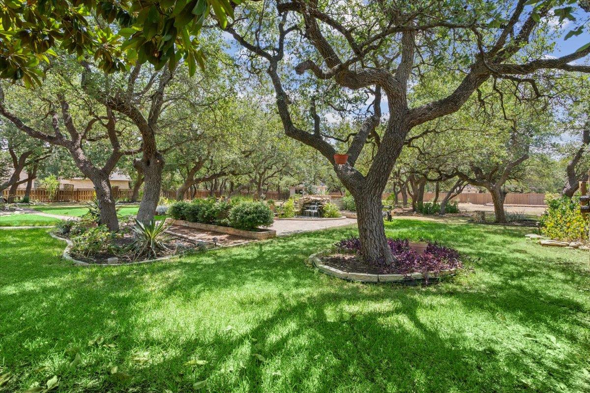 521 Buena Vista Dr, Georgetown, TX 78633