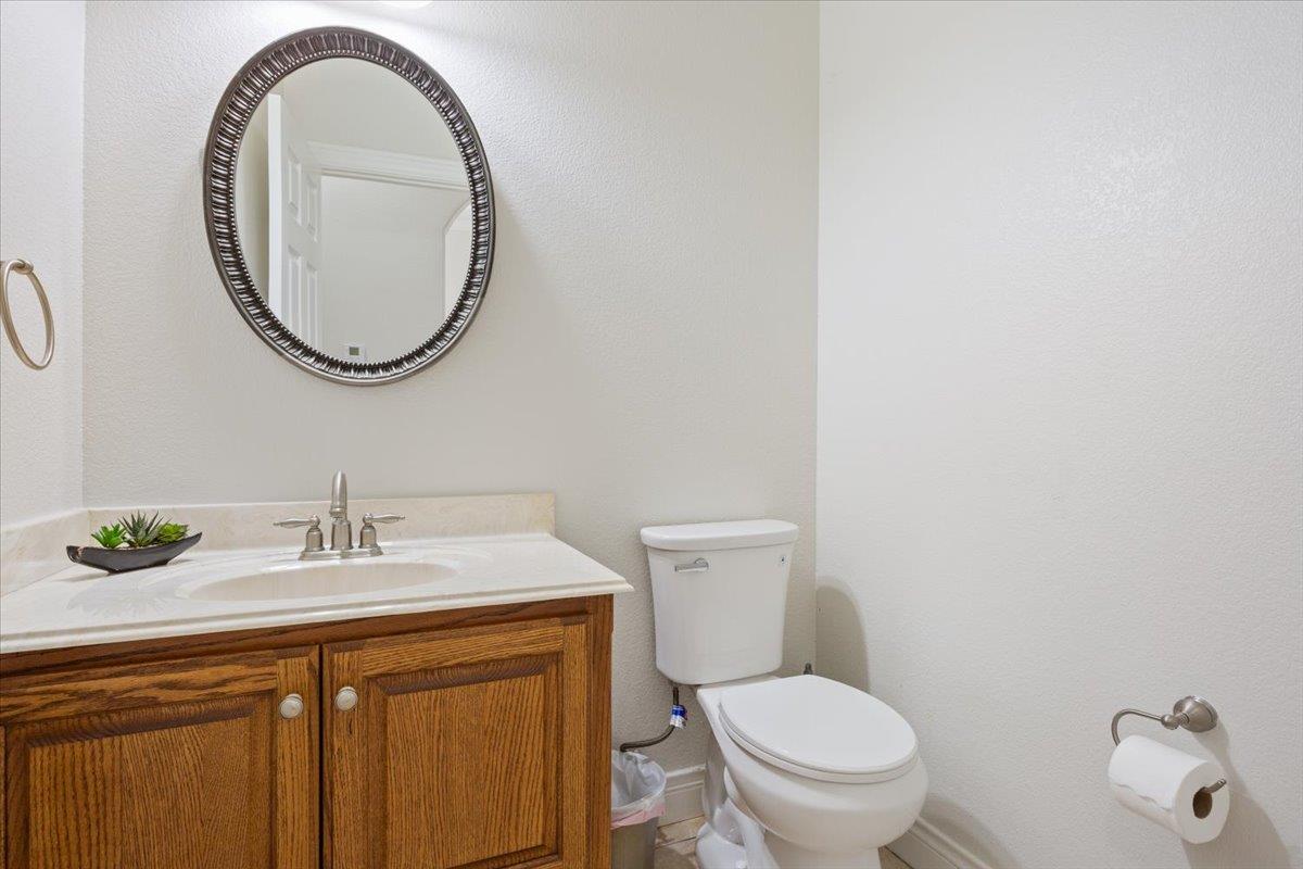 521 Buena Vista Dr, Georgetown, TX 78633