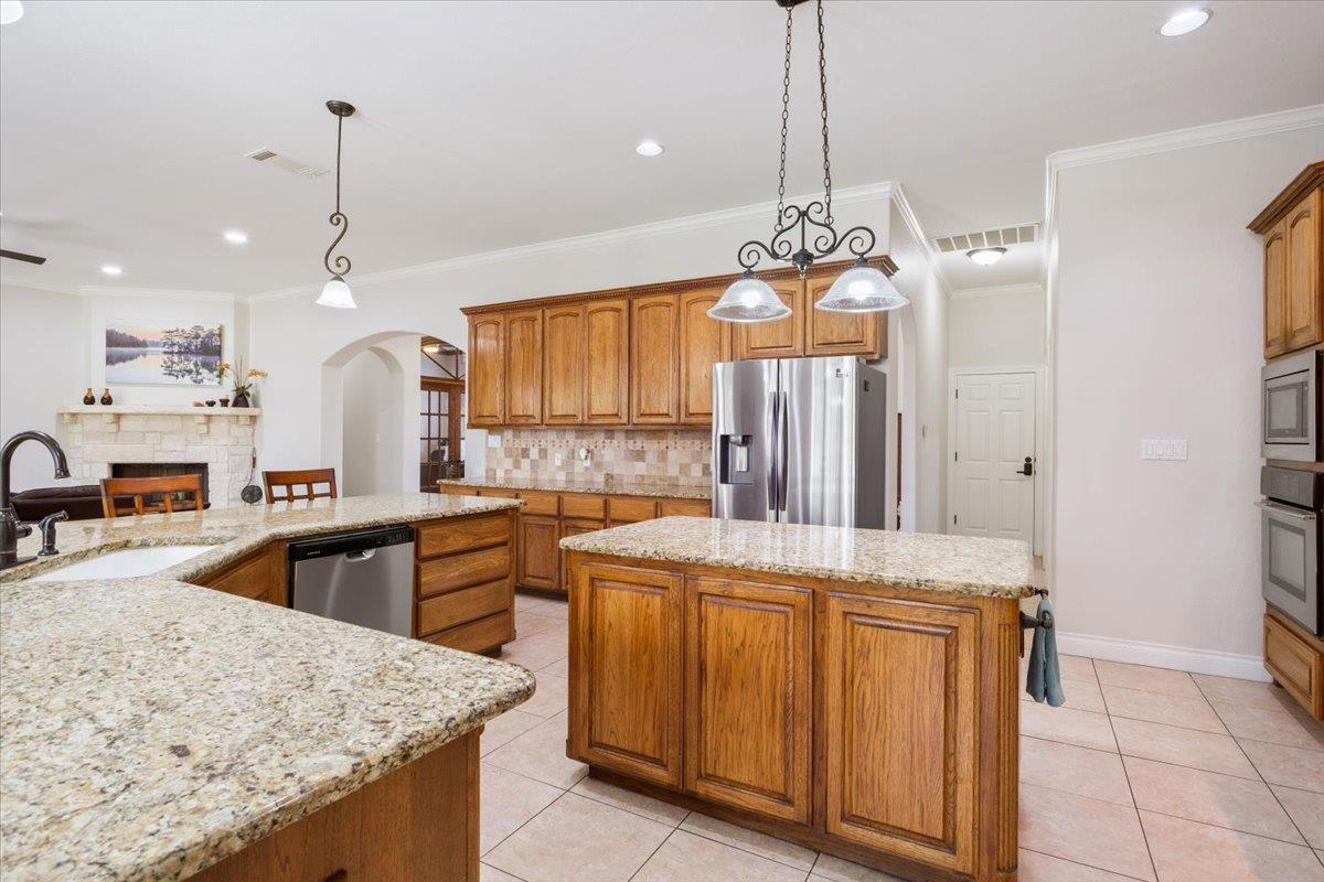 521 Buena Vista Dr, Georgetown, TX 78633