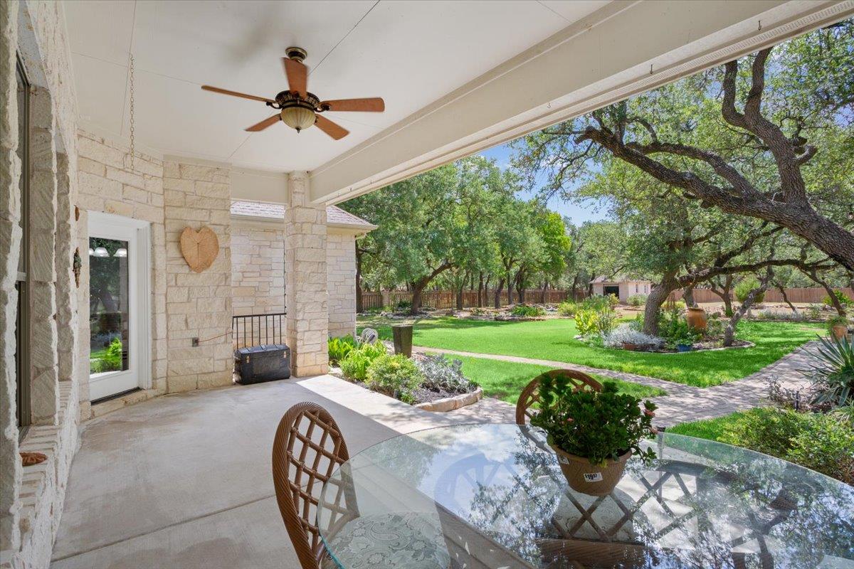 521 Buena Vista Dr, Georgetown, TX 78633