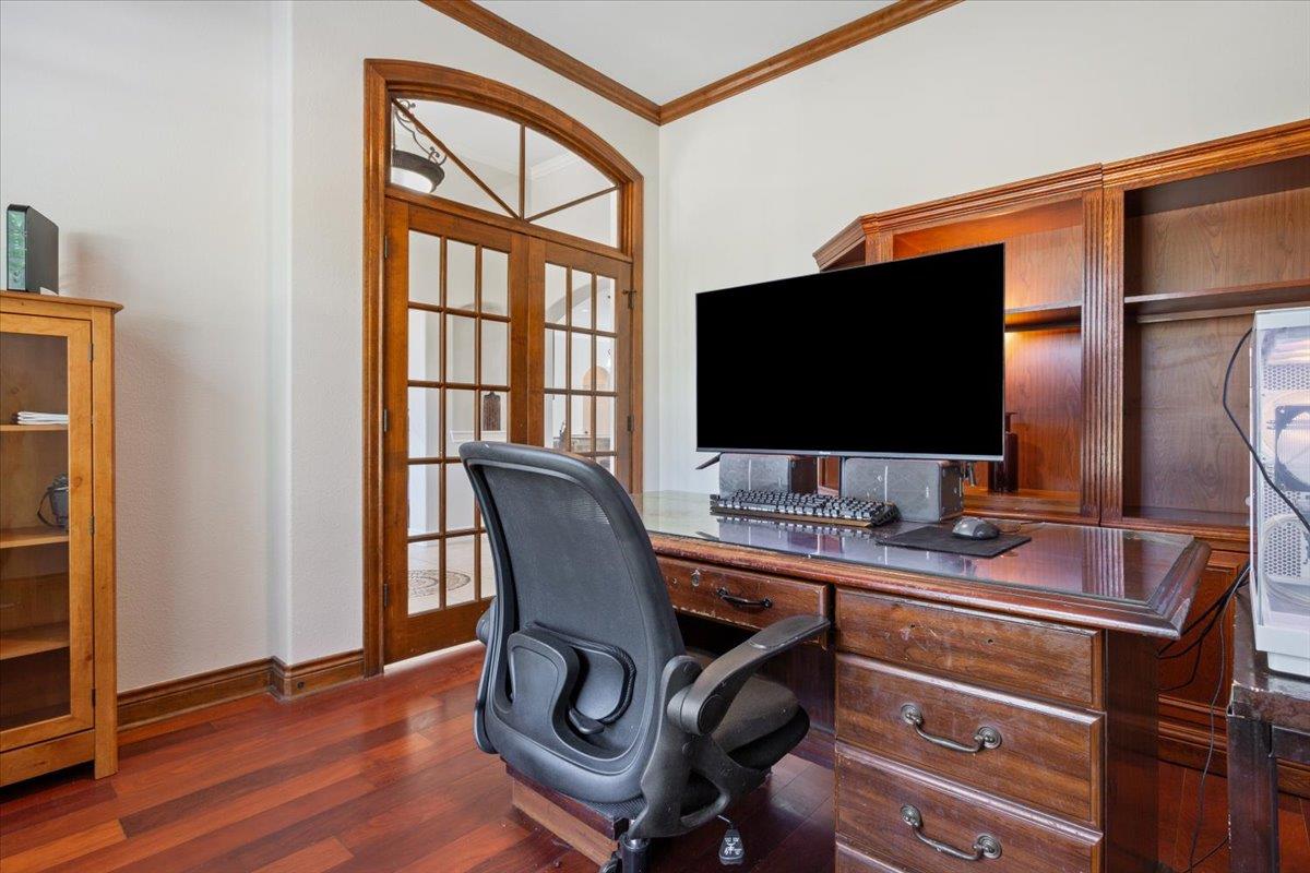 521 Buena Vista Dr, Georgetown, TX 78633