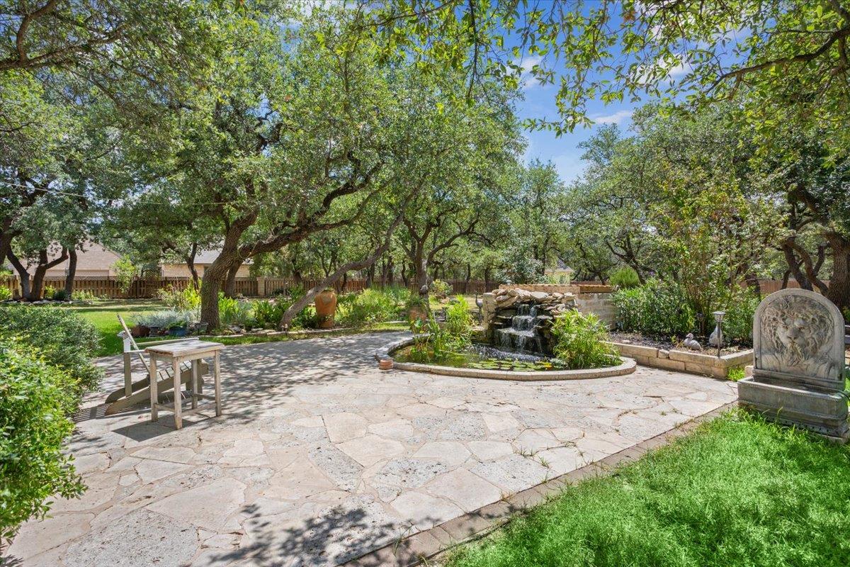 521 Buena Vista Dr, Georgetown, TX 78633