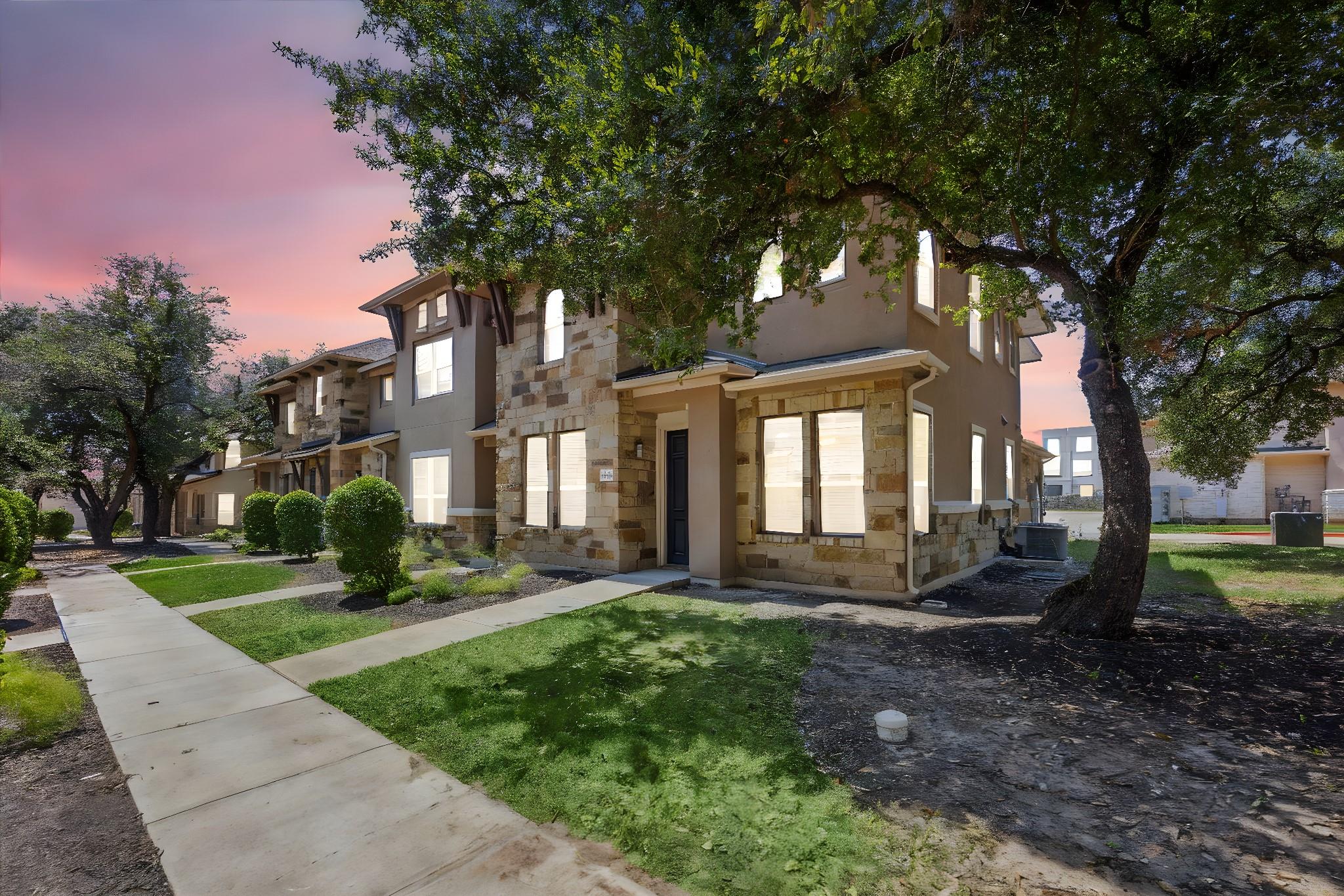 13800 Lyndhurst St # 244, Austin, TX 78717